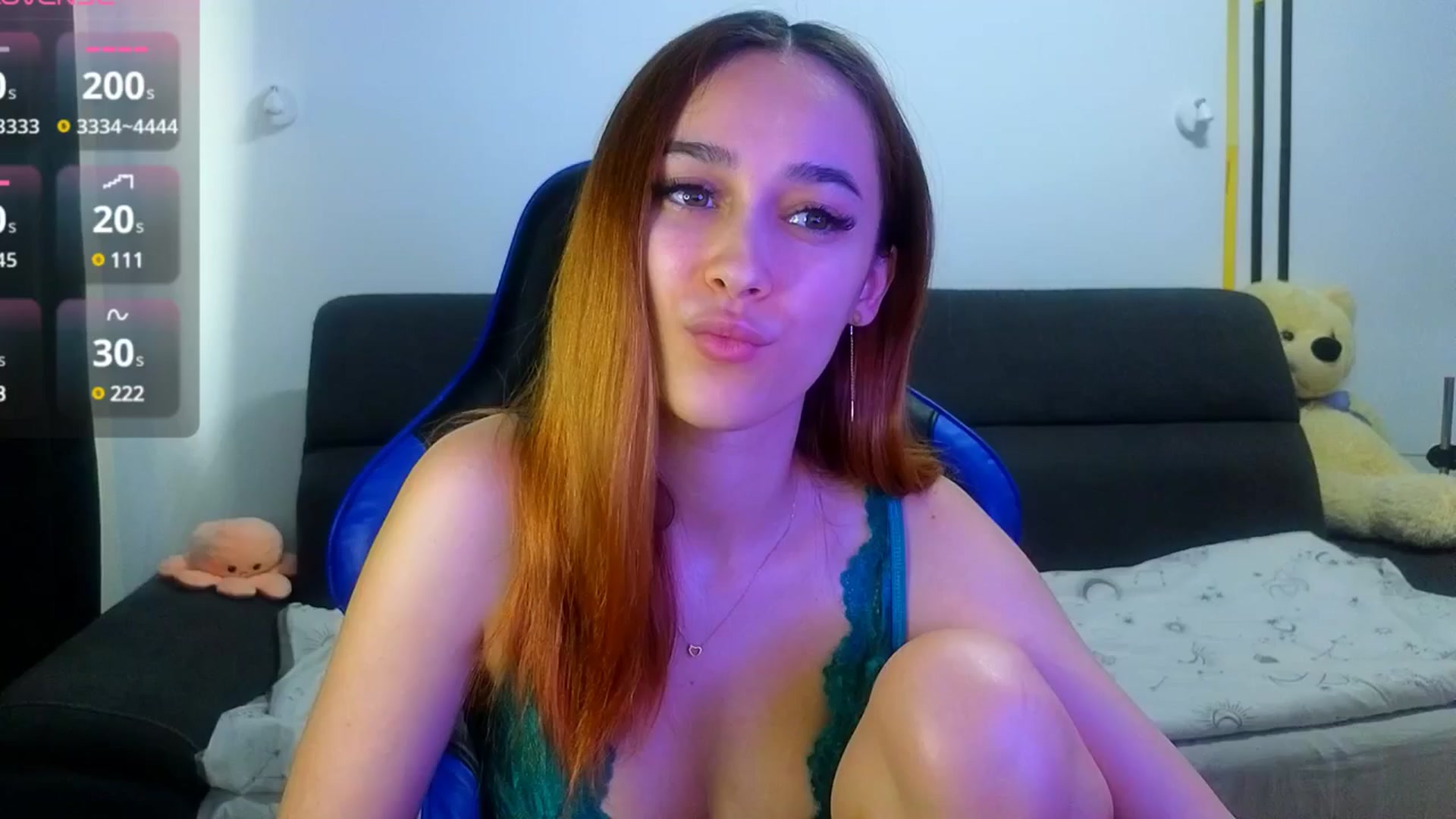 Gallery image thumbnail from AmyKentt's myfreecams stream on, 03/31/2025, 15:32 image 16 of 20