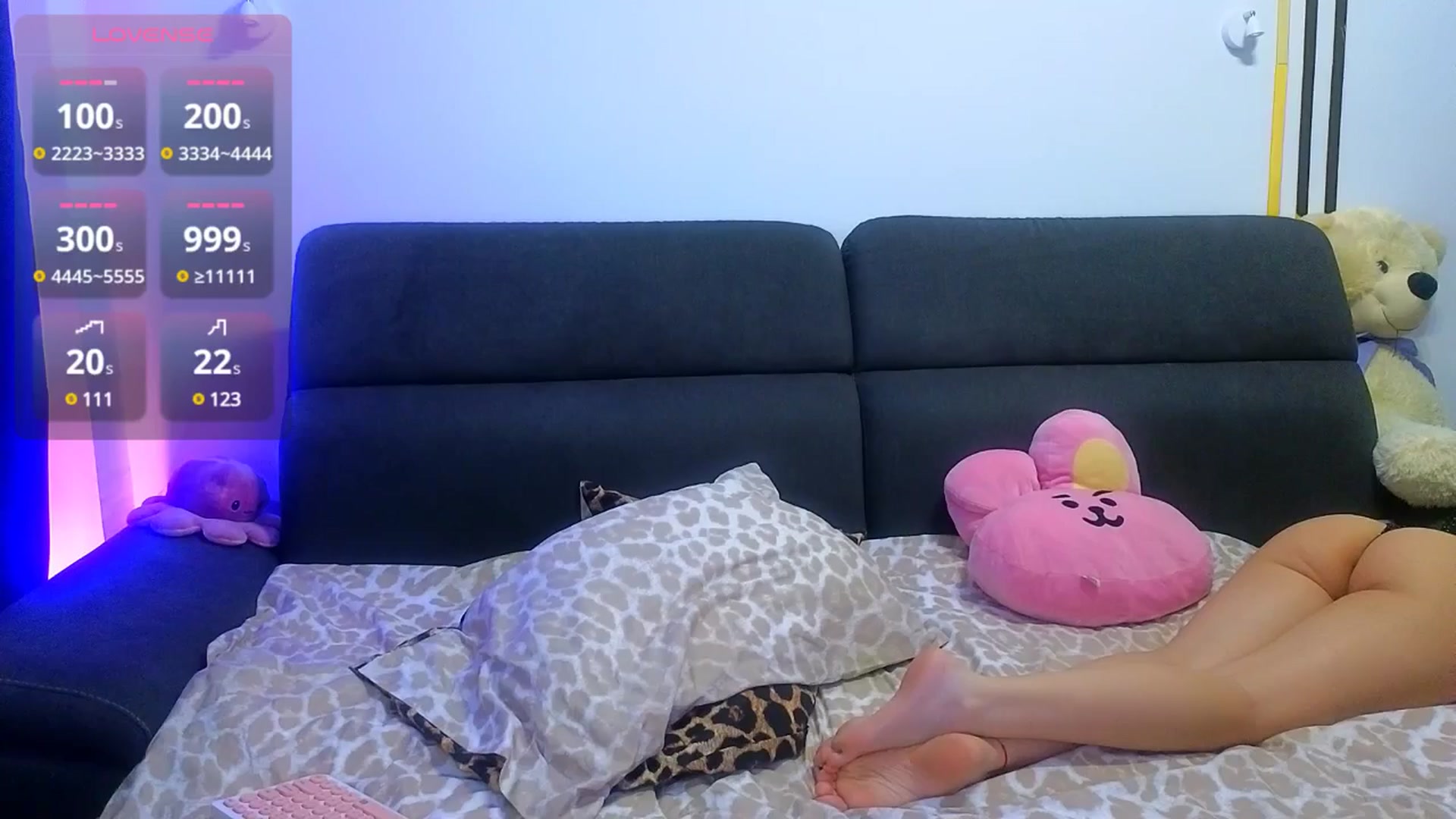 Gallery image thumbnail from AmyKentt's myfreecams stream on, 04/17/2025, 18:16 image 2 of 20