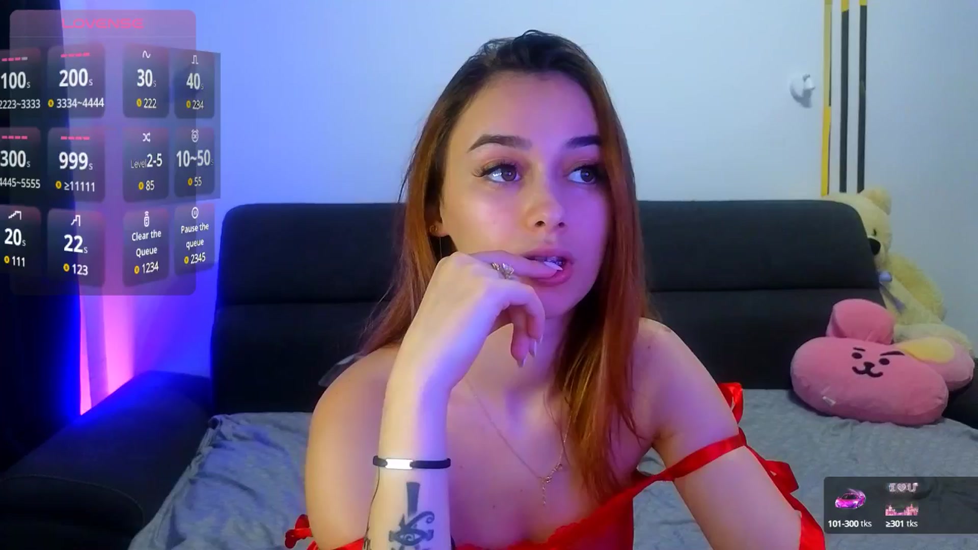 Gallery image thumbnail from AmyKentt's myfreecams stream on, 04/26/2025, 16:40 image 7 of 20
