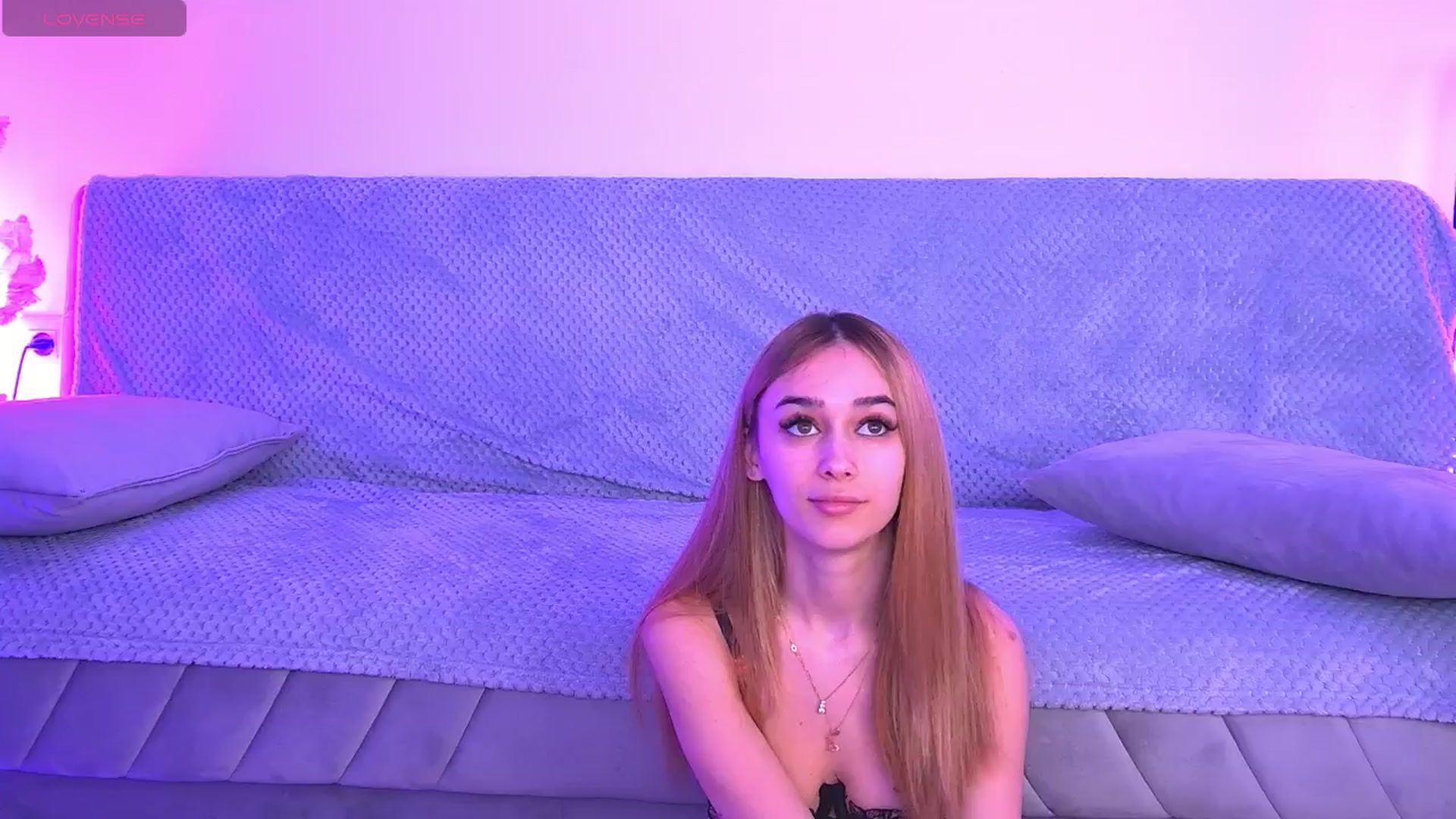 Gallery image thumbnail from AmyKentt's myfreecams stream on, 03/29/2026, 15:27 image 15 of 20