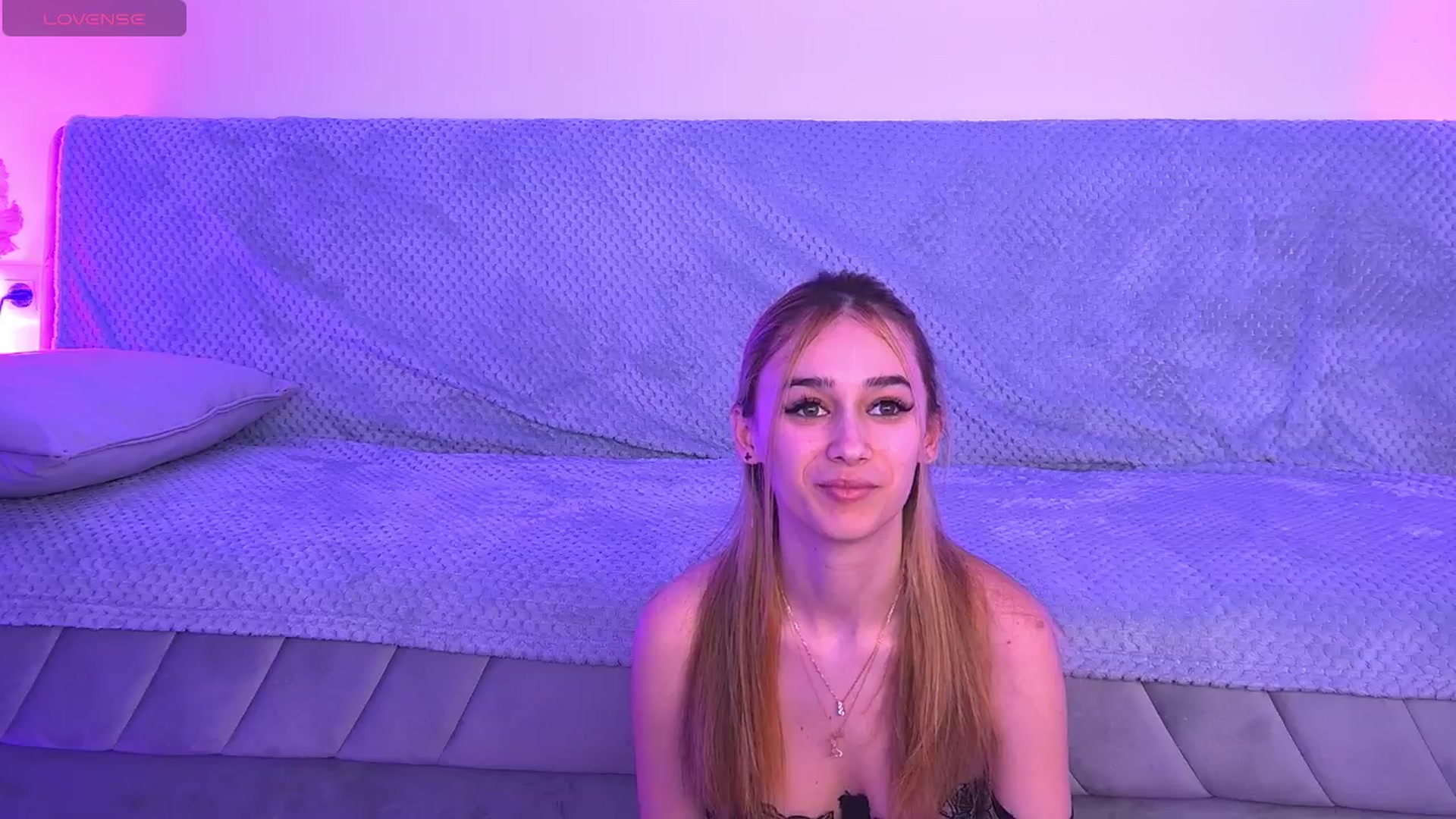Gallery image thumbnail from AmyKentt's myfreecams stream on, 03/29/2026, 18:51 image 11 of 20