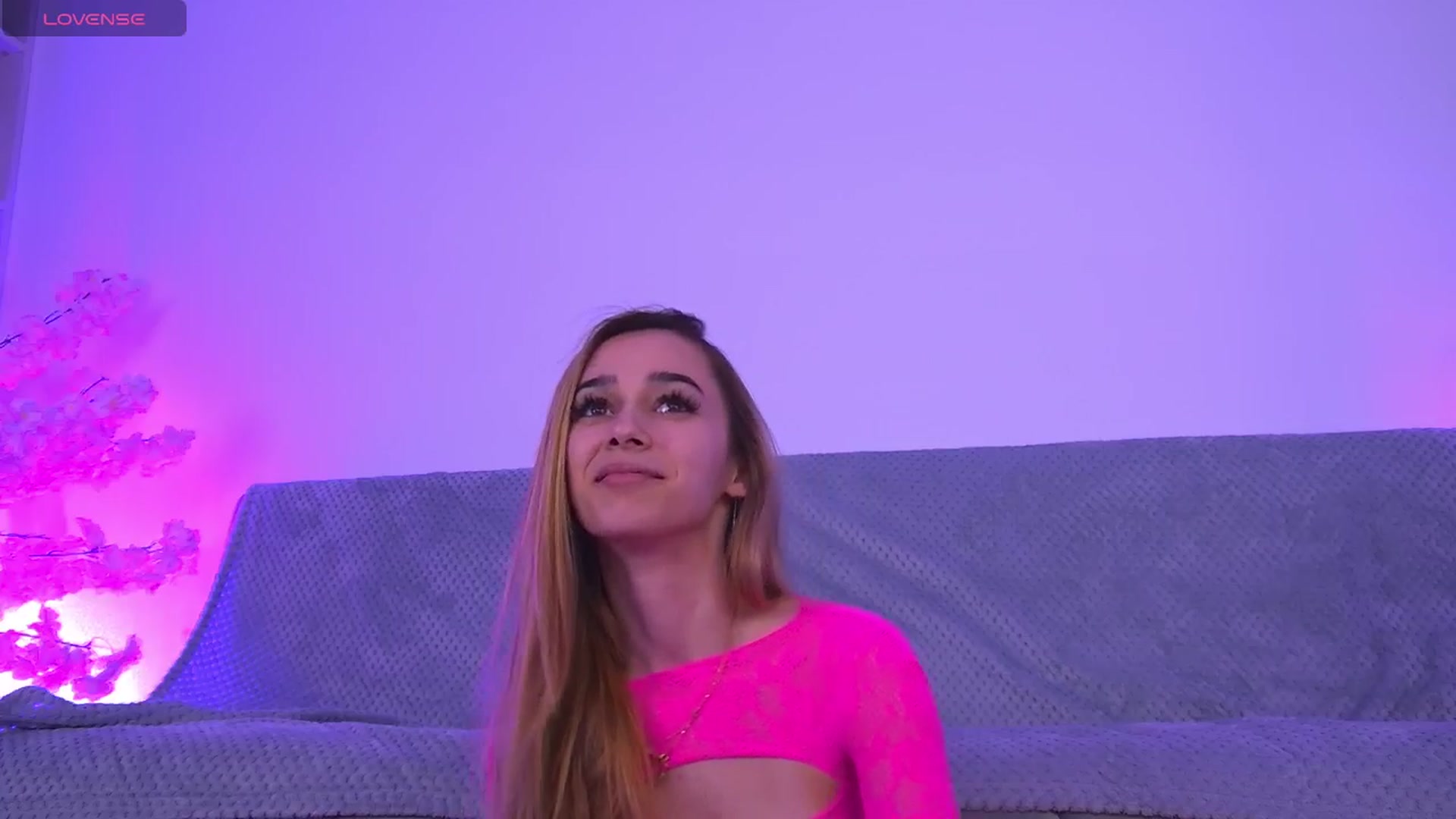 Gallery image thumbnail from AmyKentt's myfreecams stream on, 03/30/2026, 20:47 image 13 of 20