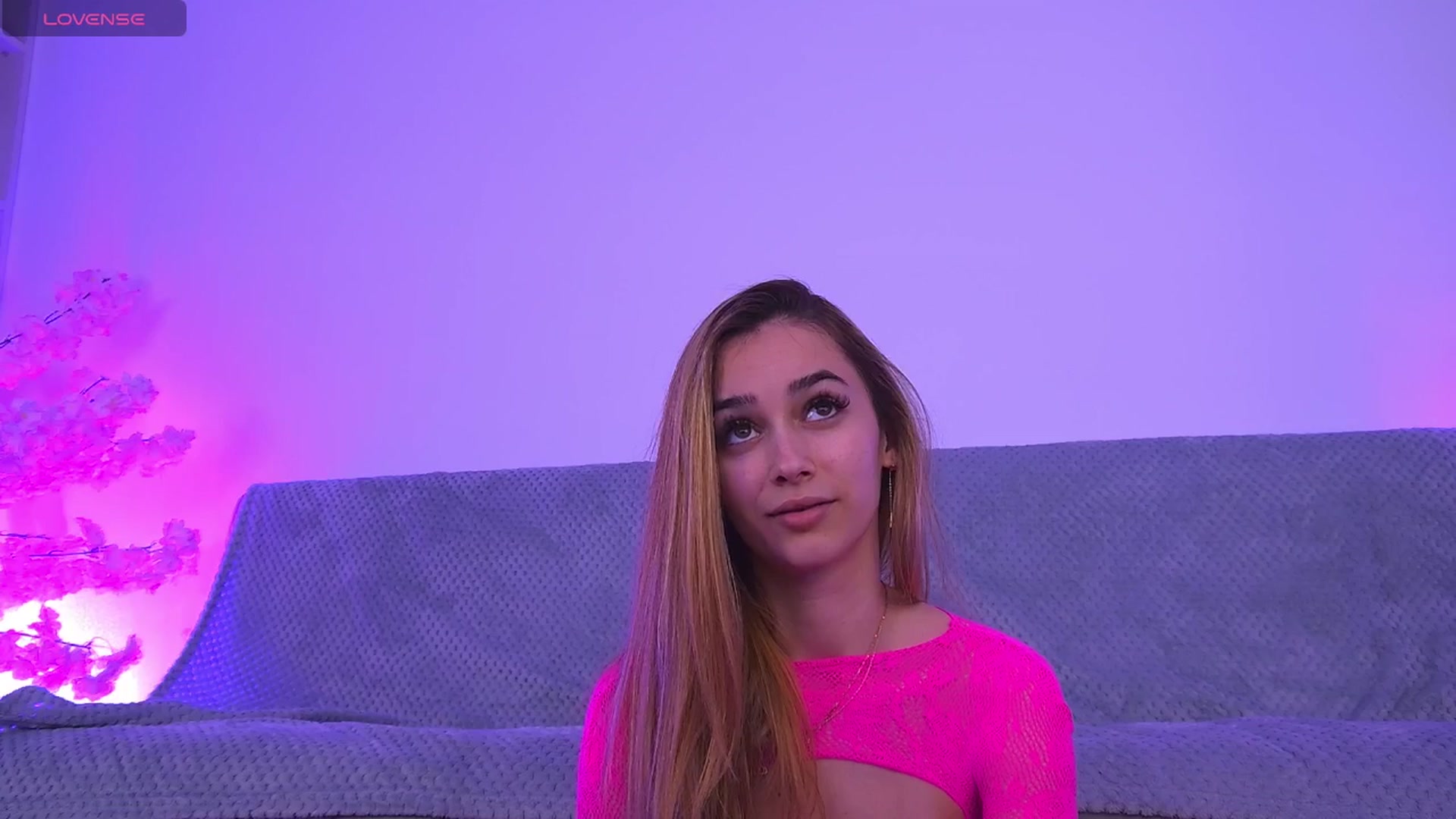 Gallery image thumbnail from AmyKentt's myfreecams stream on, 03/30/2026, 20:47 image 12 of 20