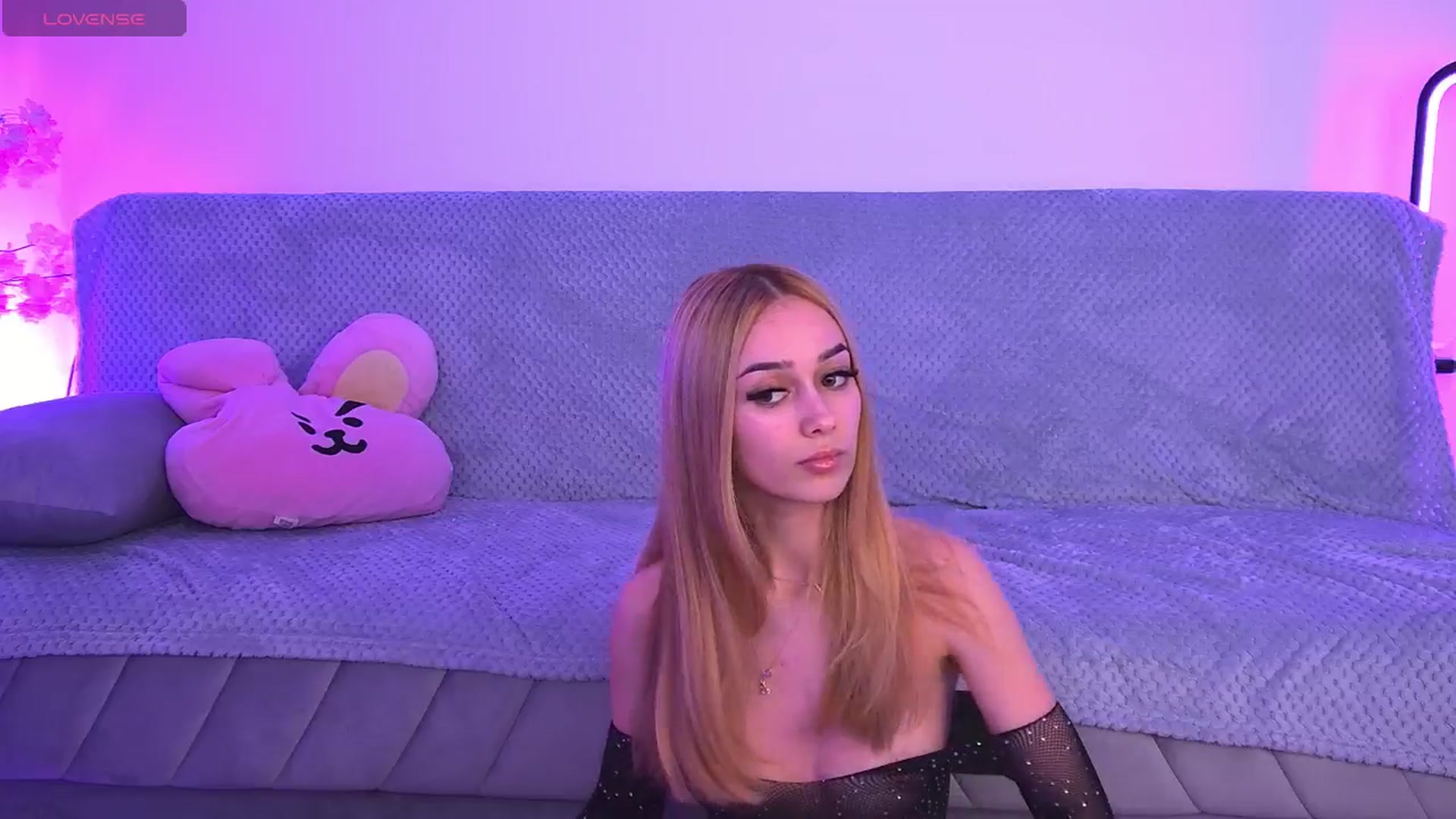 Gallery image thumbnail from AmyKentt's myfreecams stream on, 04/03/2026, 17:06 image 2 of 20