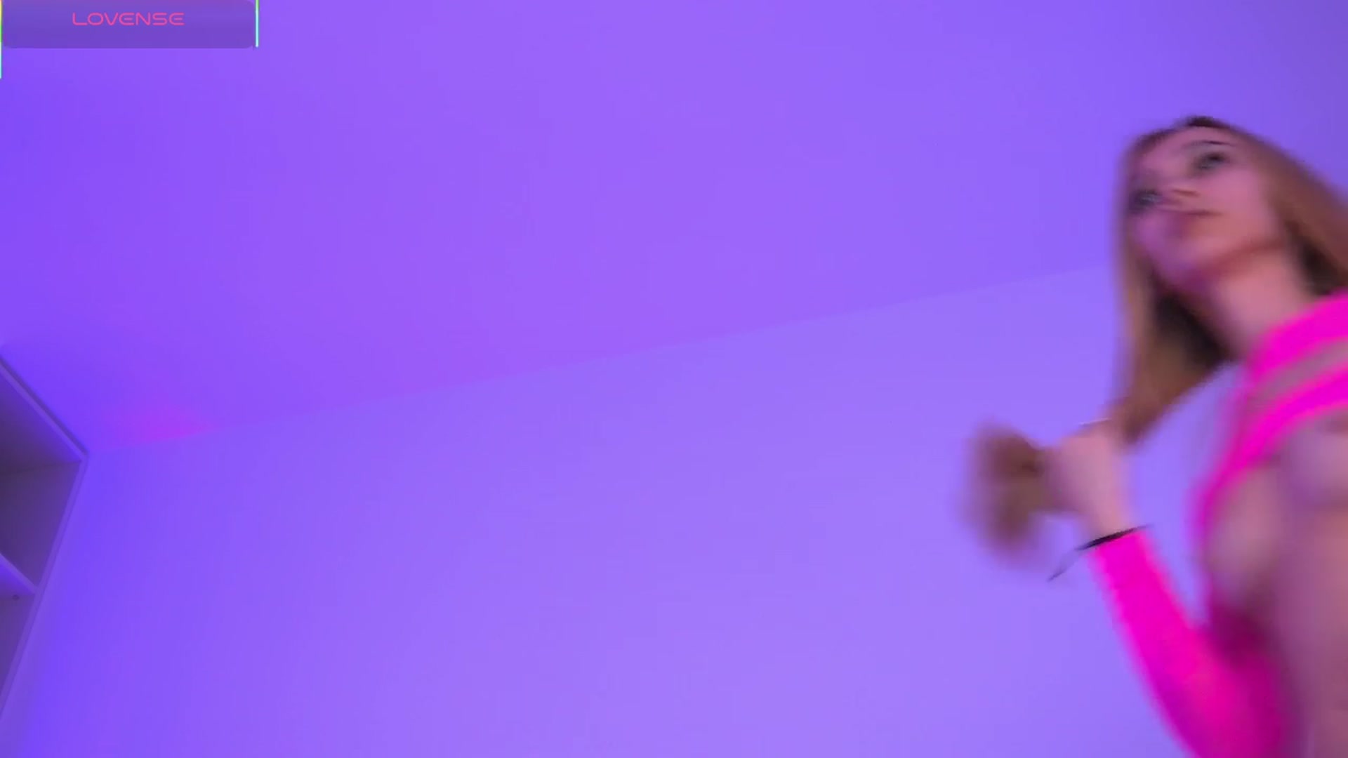 Gallery image thumbnail from AmyKentt's myfreecams stream on, 04/15/2026, 16:42 image 6 of 20