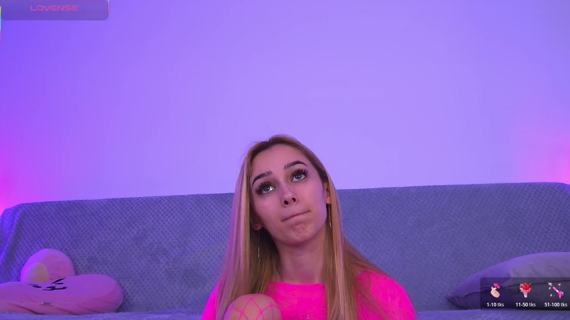 Gallery image thumbnail from AmyKentt's myfreecams stream on, 04/15/2026, 21:09 image 2 of 20