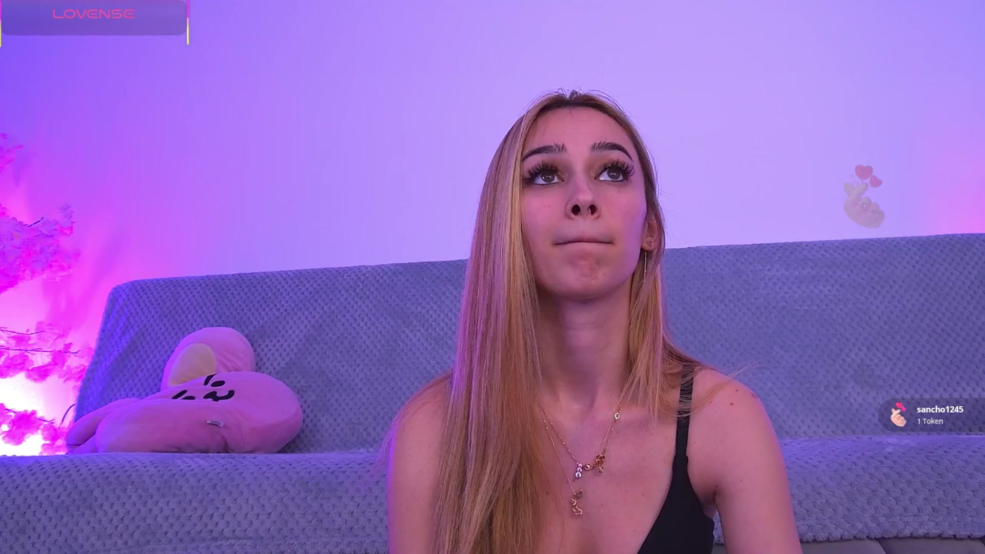 Gallery image thumbnail from AmyKentt's myfreecams stream on, 04/18/2026, 18:08 image 12 of 20