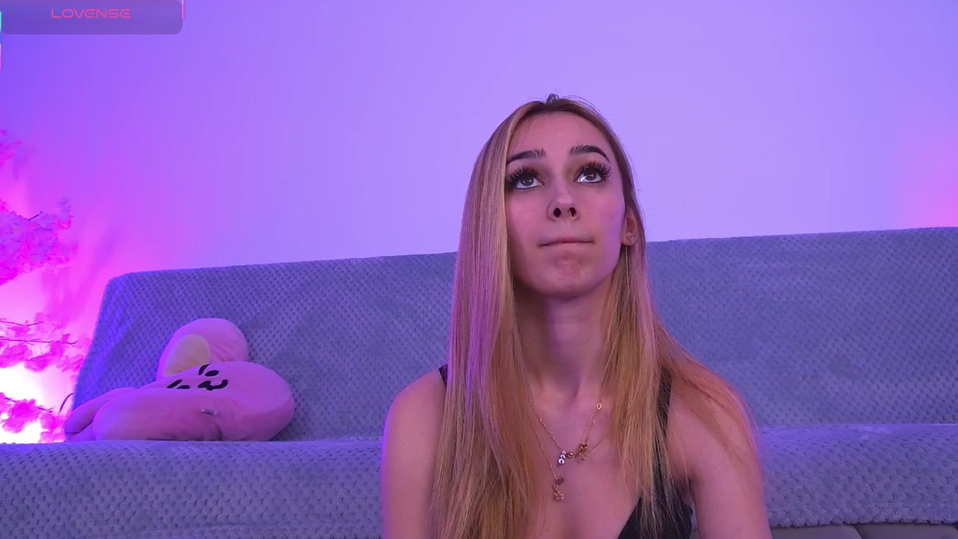 Gallery image thumbnail from AmyKentt's myfreecams stream on, 04/18/2026, 18:08 image 19 of 20