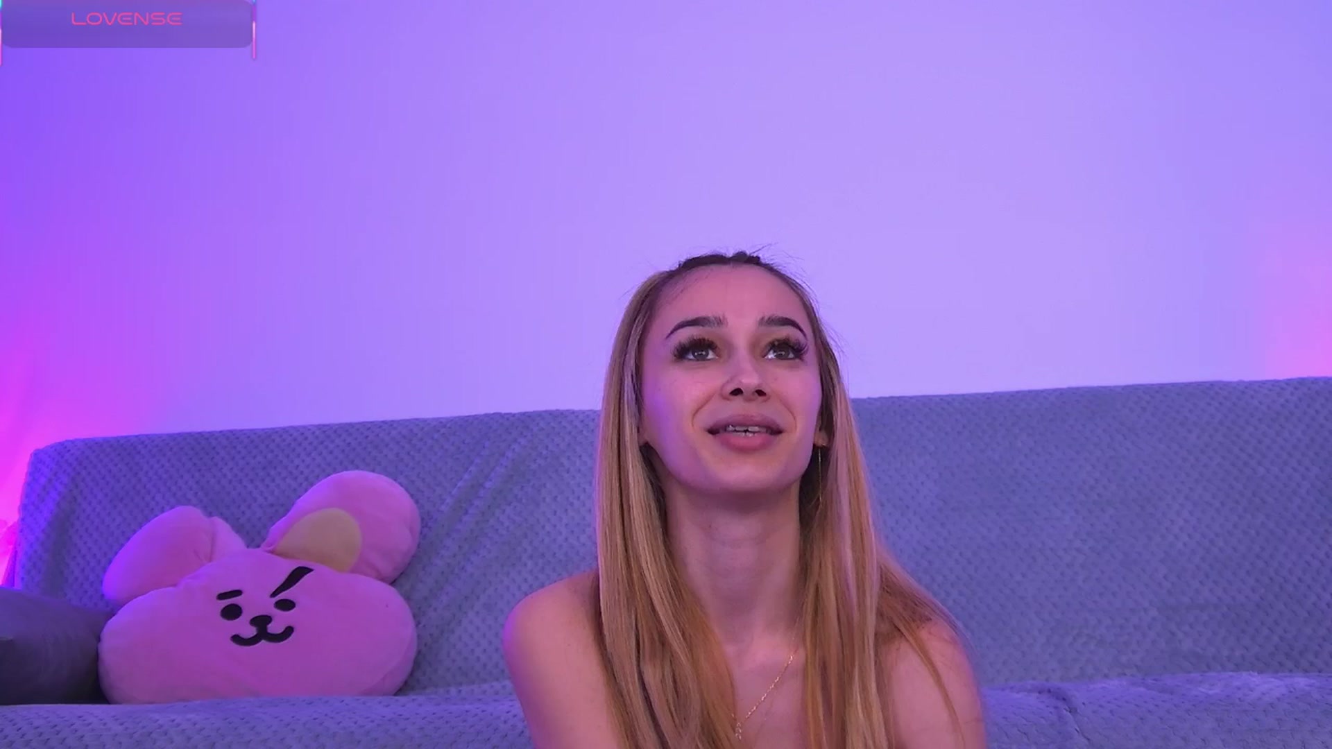 Gallery image thumbnail from AmyKentt's myfreecams stream on, 04/19/2026, 18:24 image 9 of 20