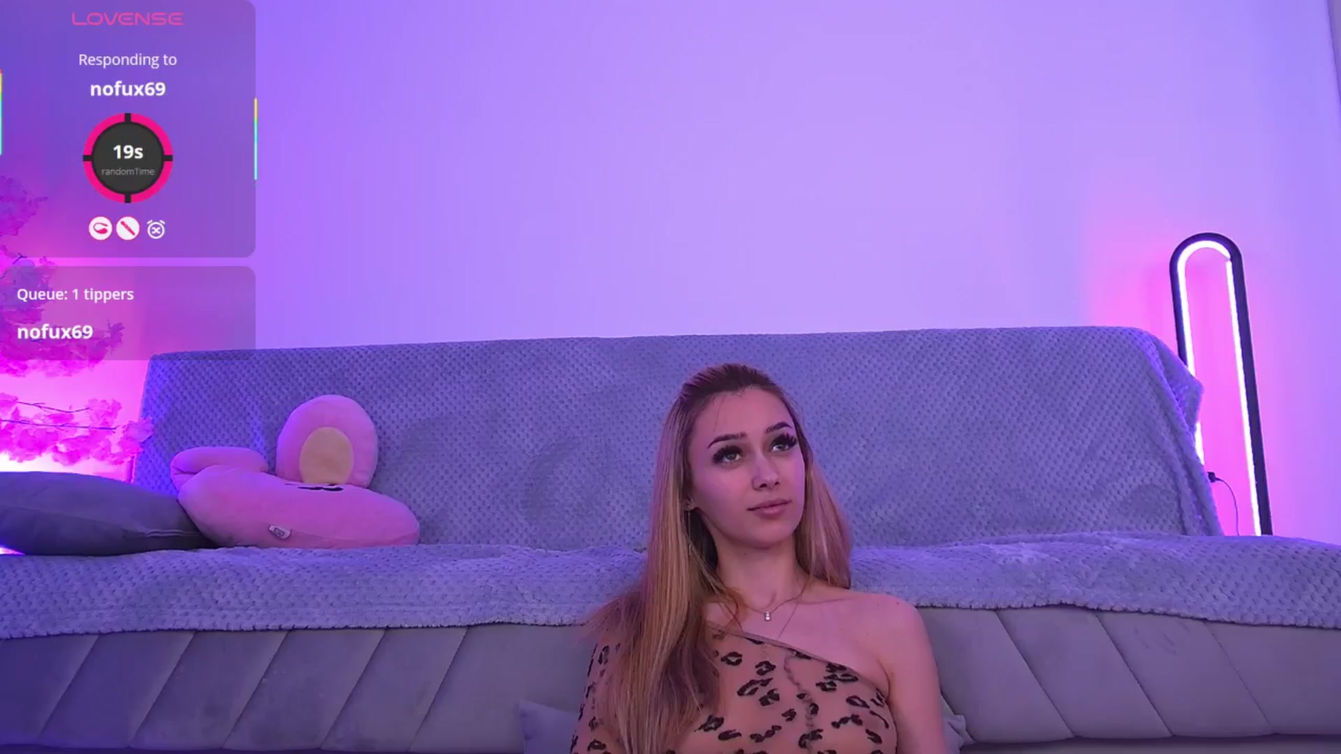 Gallery image thumbnail from AmyKentt's myfreecams stream on, 04/26/2026, 21:38 image 16 of 20