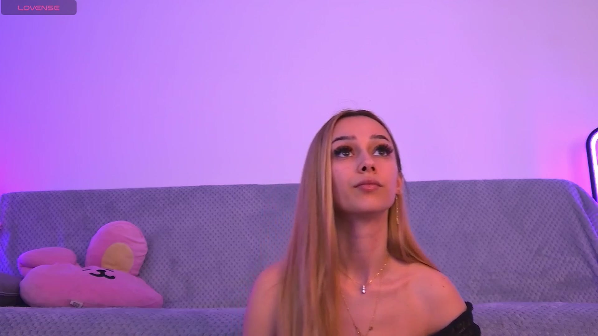 Gallery image thumbnail from AmyKentt's myfreecams stream on, 04/27/2026, 18:19 image 6 of 20