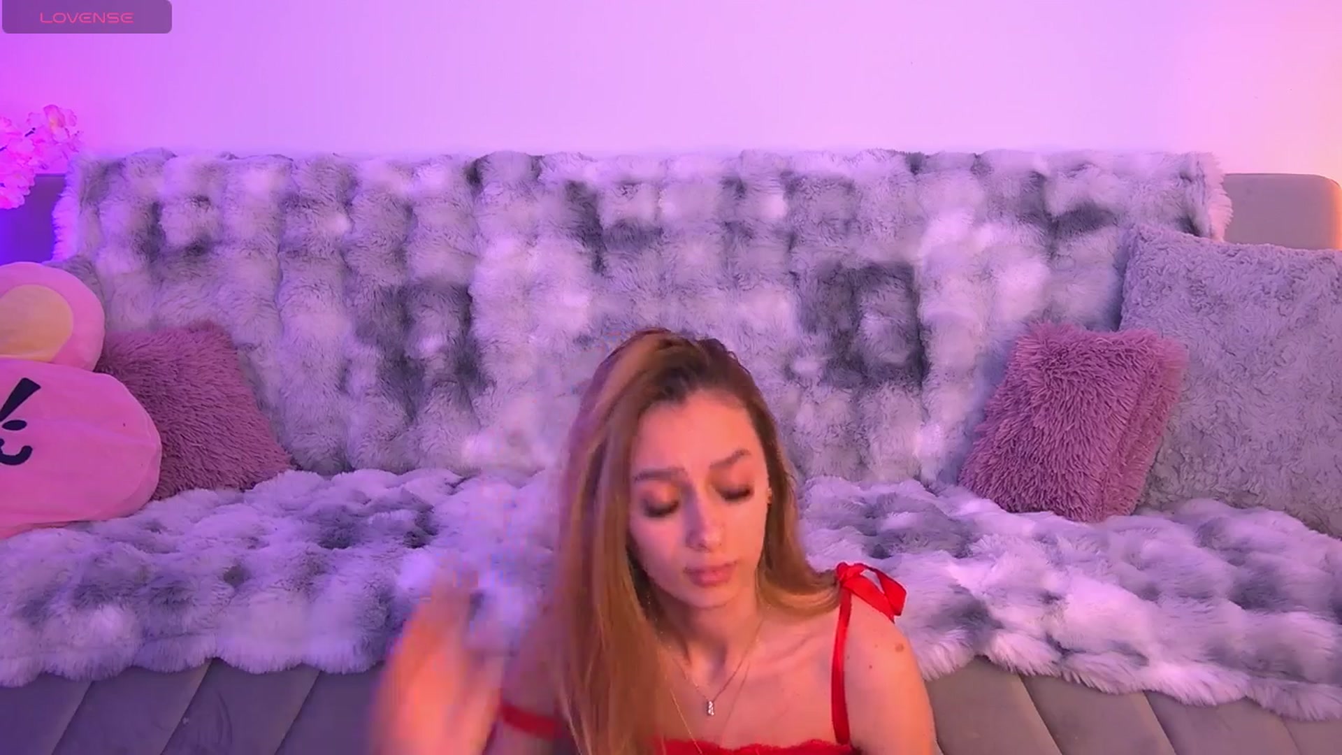 Gallery image thumbnail from AmyKentt's myfreecams stream on, 05/03/2026, 16:59 image 19 of 20