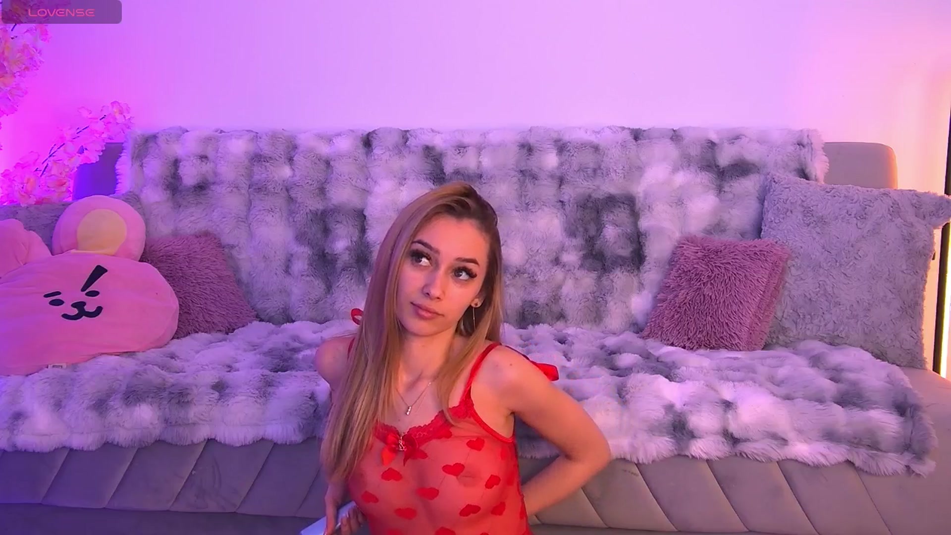 Gallery image thumbnail from AmyKentt's myfreecams stream on, 05/03/2026, 16:59 image 4 of 20
