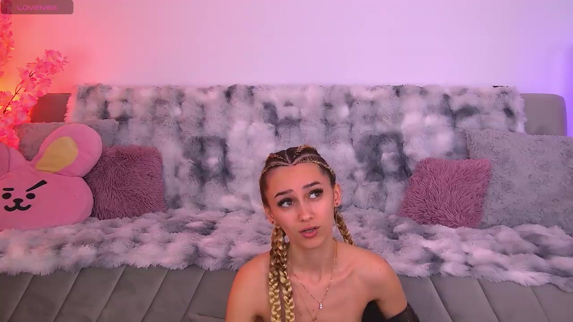 Gallery image thumbnail from AmyKentt's myfreecams stream on, 05/10/2026, 16:34 image 7 of 20