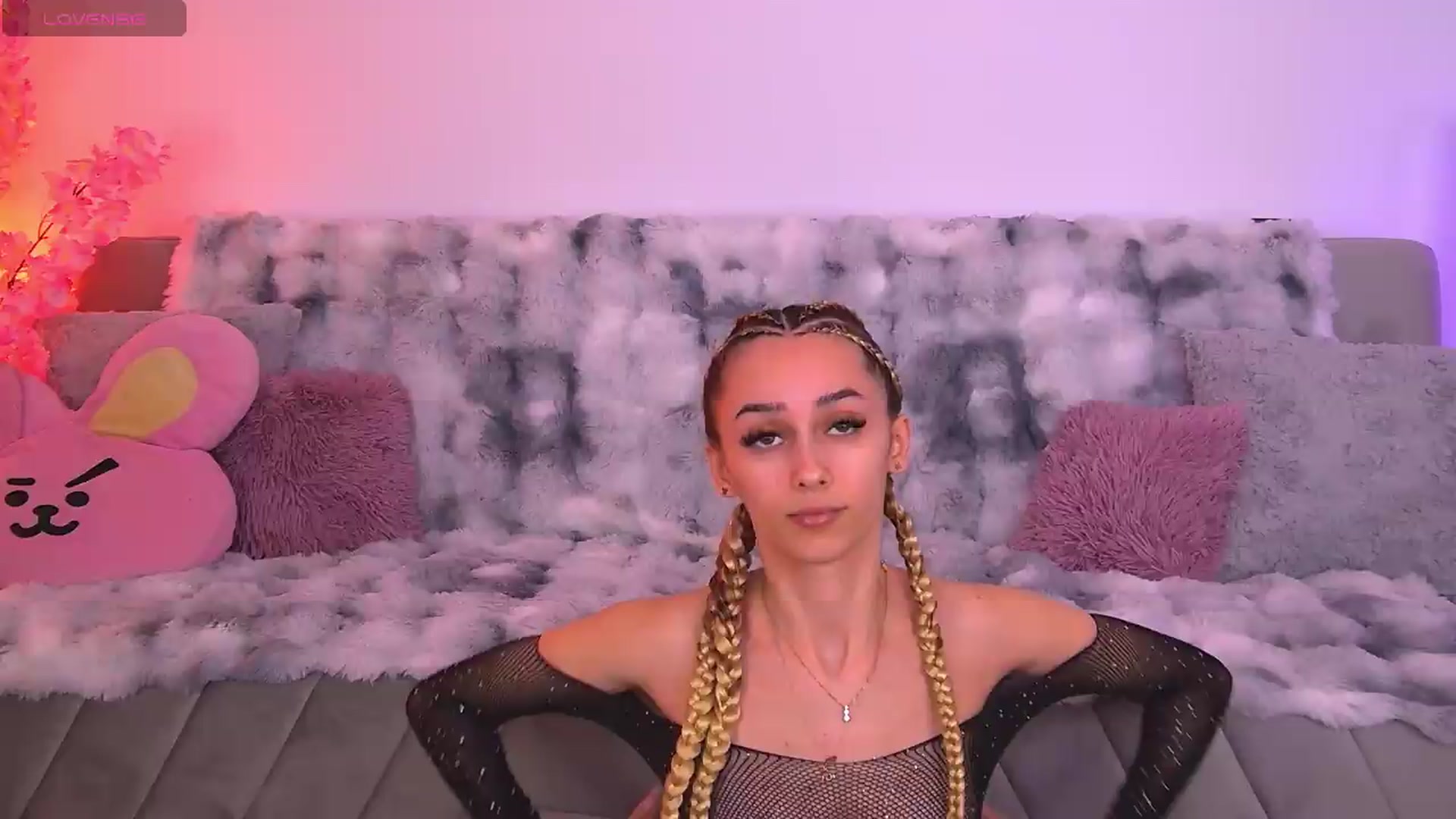 Gallery image thumbnail from AmyKentt's myfreecams stream on, 05/10/2026, 16:34 image 12 of 20