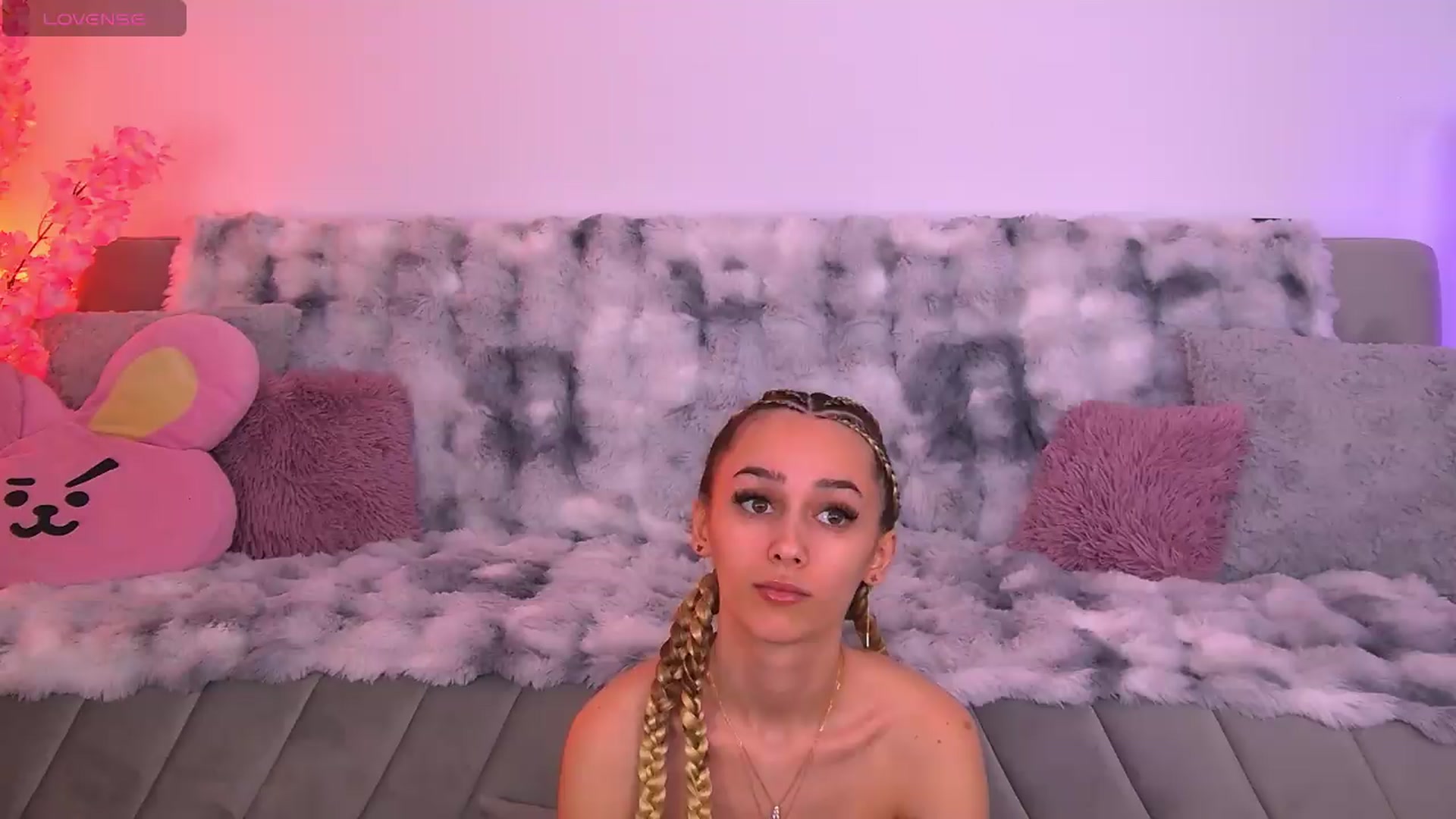 Gallery image thumbnail from AmyKentt's myfreecams stream on, 05/10/2026, 16:34 image 3 of 20