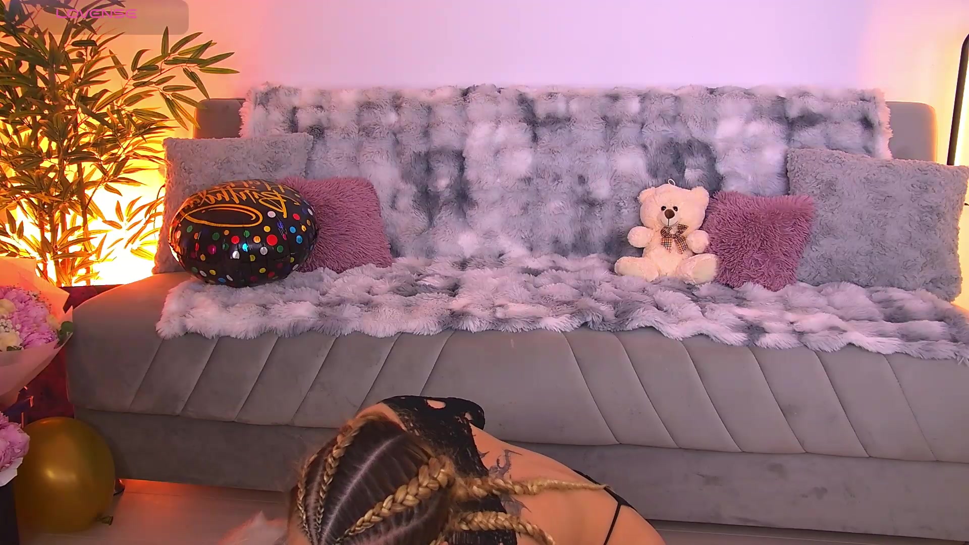 Gallery image thumbnail from AmyKentt's myfreecams stream on, 05/14/2026, 19:01 image 17 of 20