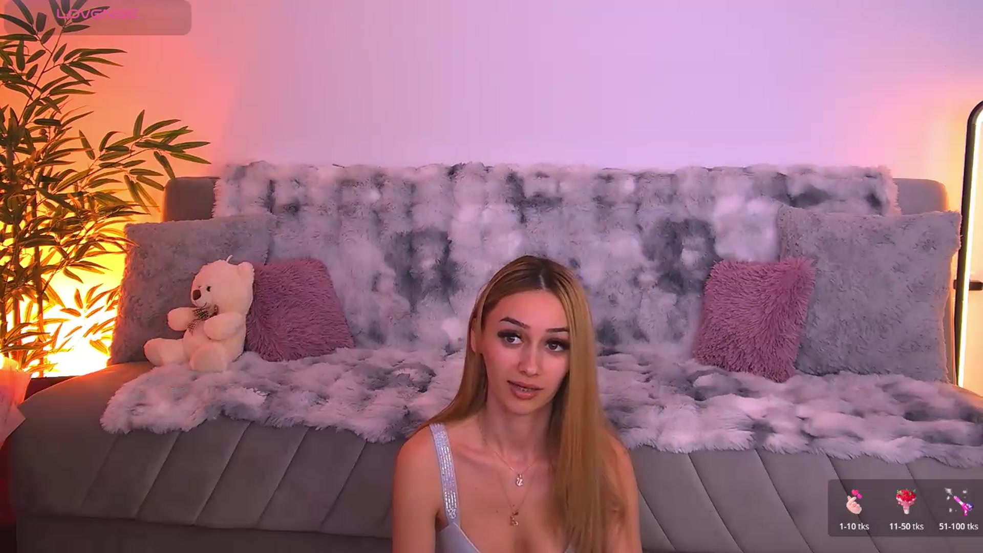 Gallery image thumbnail from AmyKentt's myfreecams stream on, 05/18/2026, 18:47 image 3 of 20