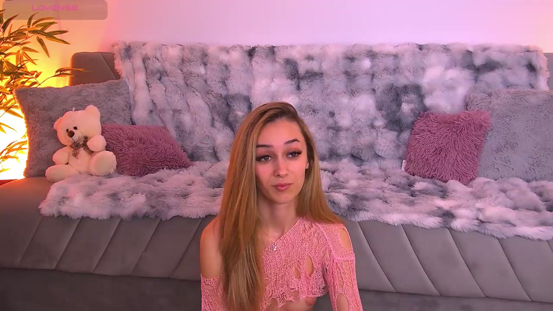Gallery image thumbnail from AmyKentt's myfreecams stream on, 05/24/2026, 24:08 image 17 of 20