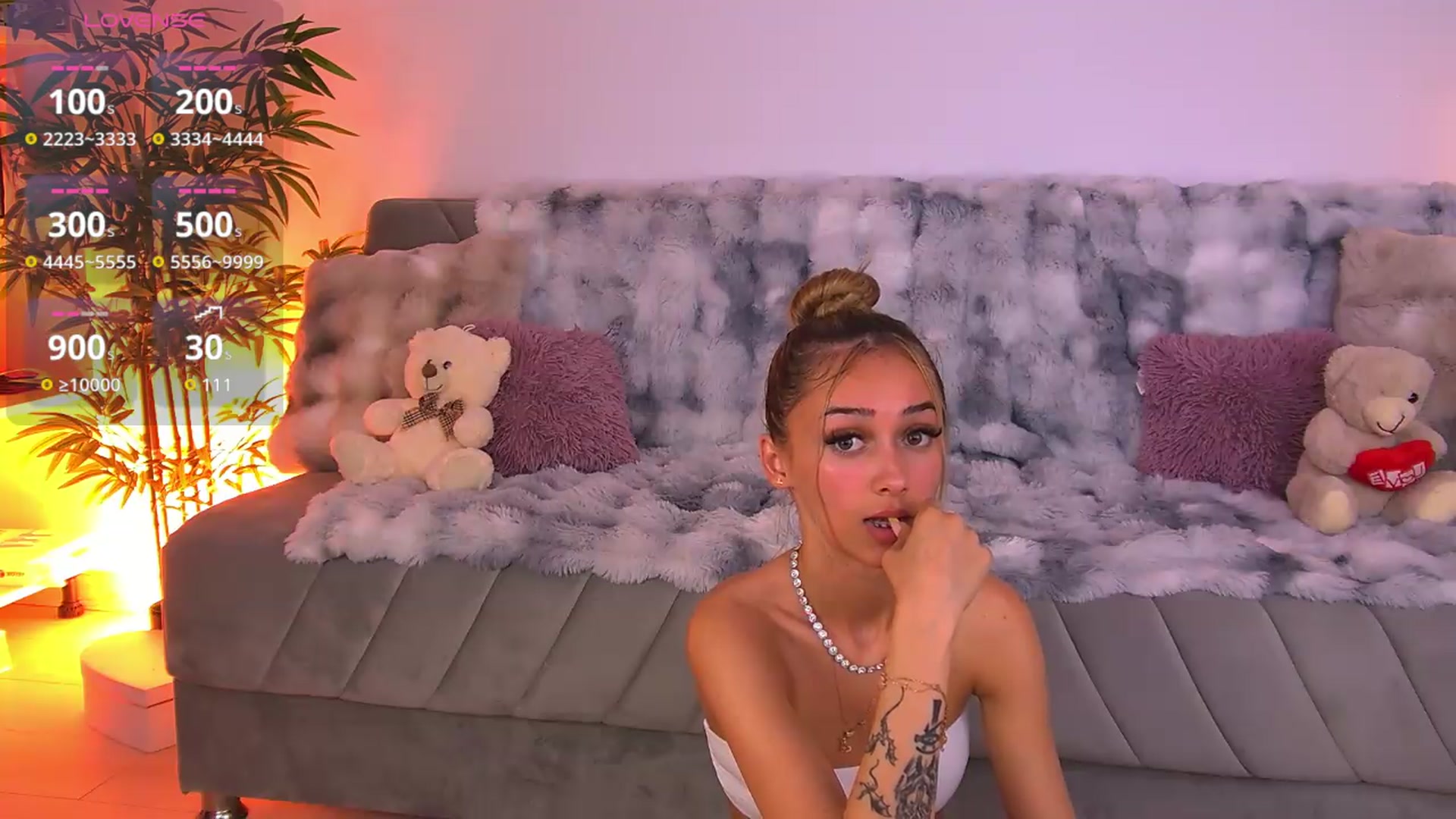 Gallery image thumbnail from AmyKentt's myfreecams stream on, 08/08/2026, 17:48 image 14 of 20