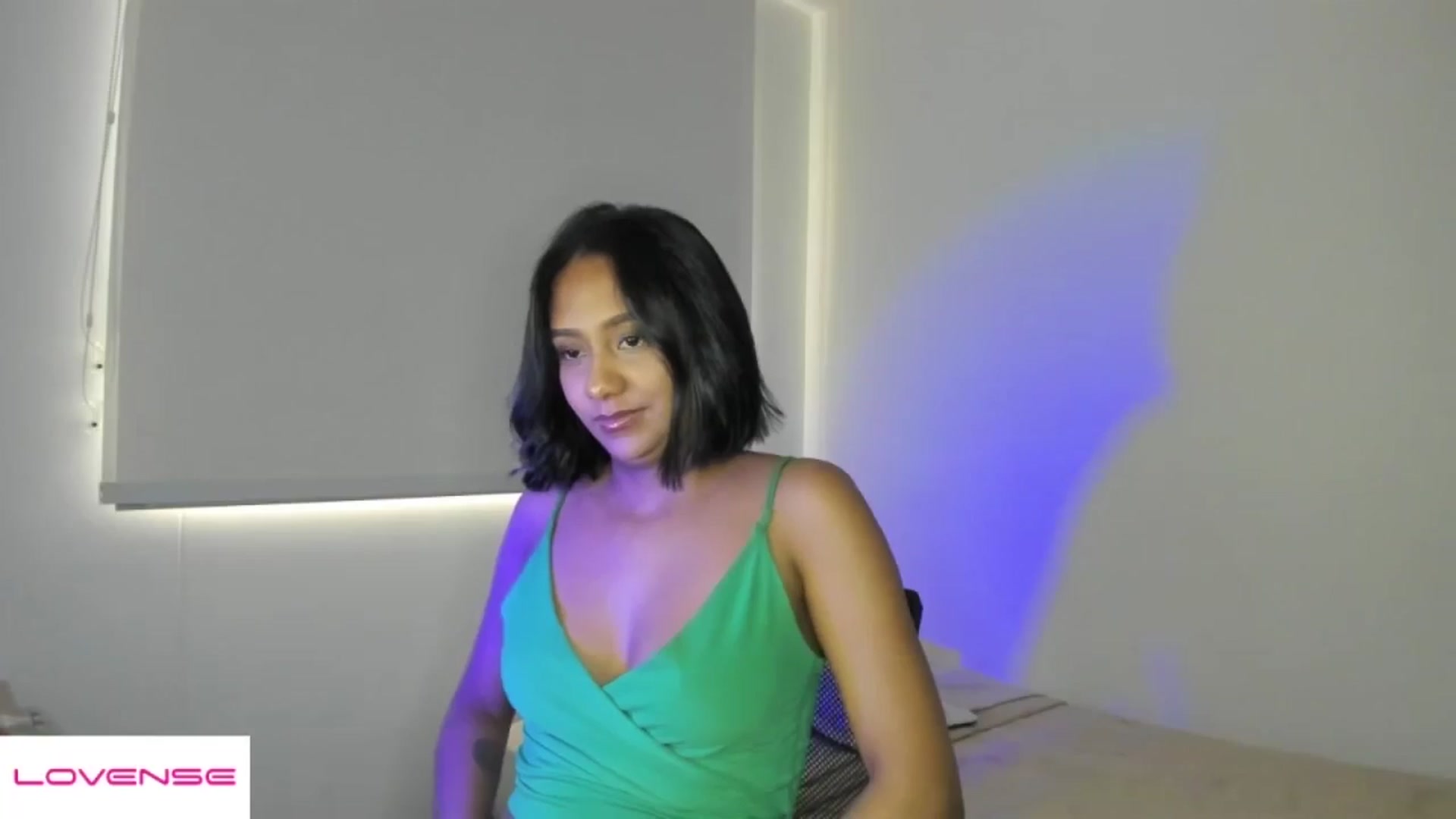 Gallery image thumbnail from AmyLeer_'s myfreecams stream on, 11/17/2025, 22:38 image 18 of 20