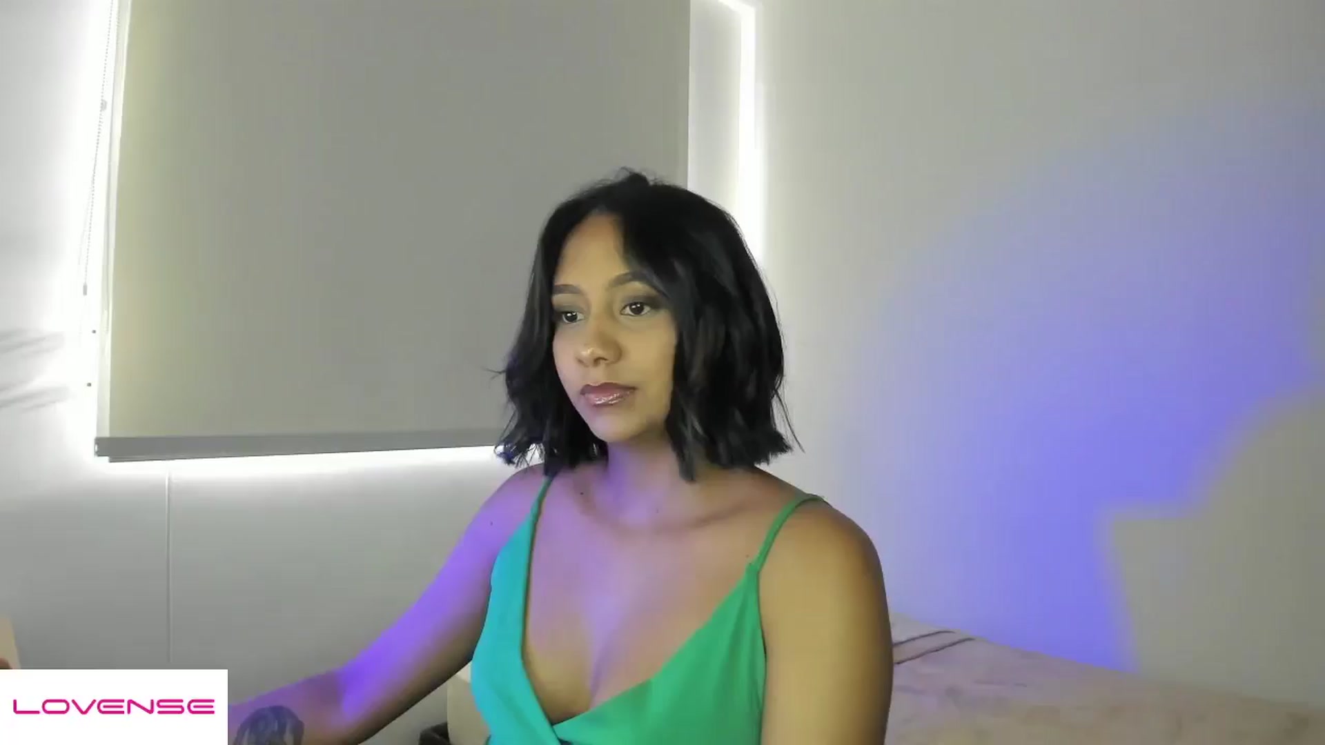 Gallery image thumbnail from AmyLeer_'s myfreecams stream on, 11/17/2025, 22:38 image 2 of 20