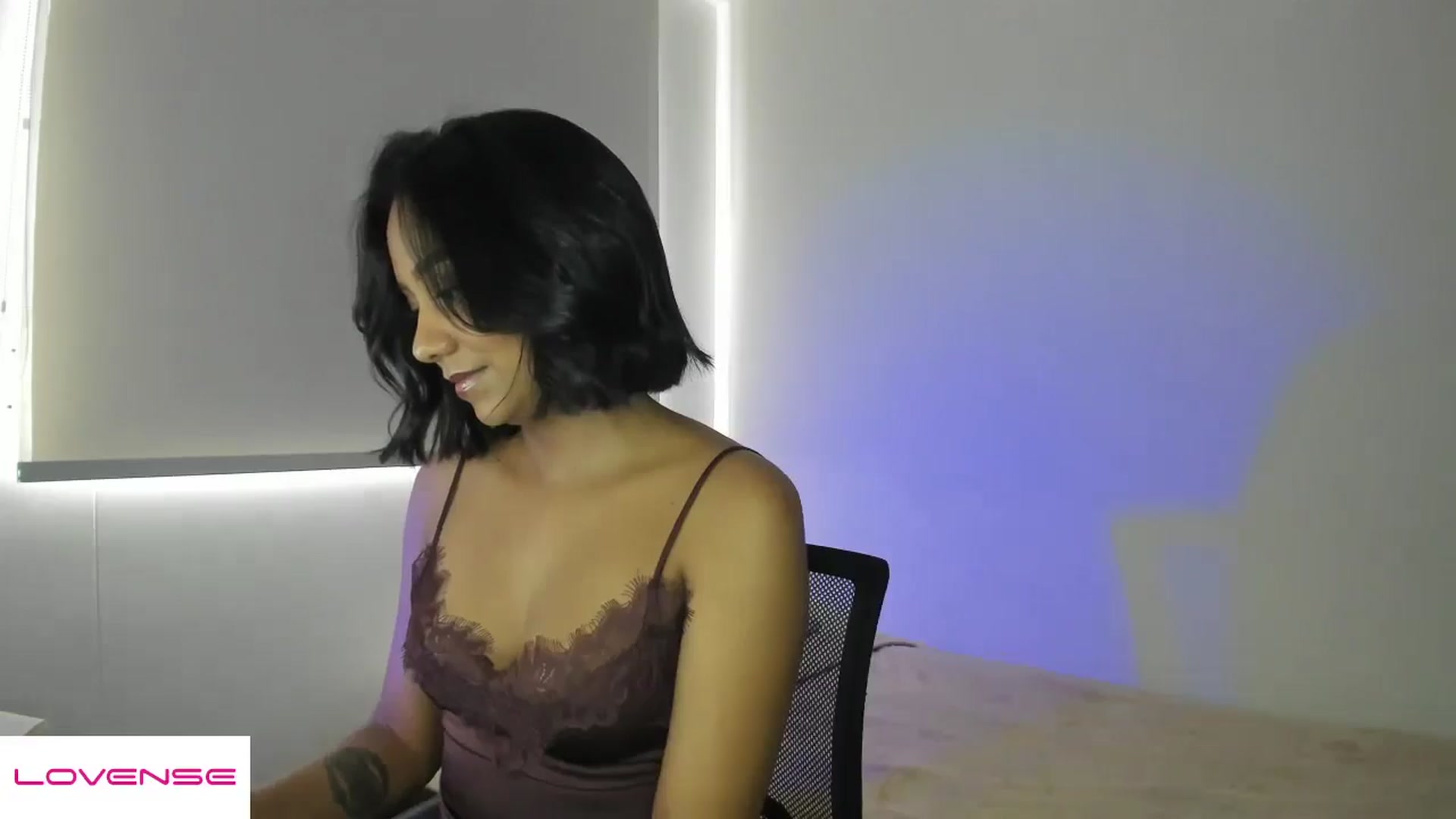 Gallery image thumbnail from AmyLeer_'s myfreecams stream on, 11/26/2025, 24:10 image 4 of 20