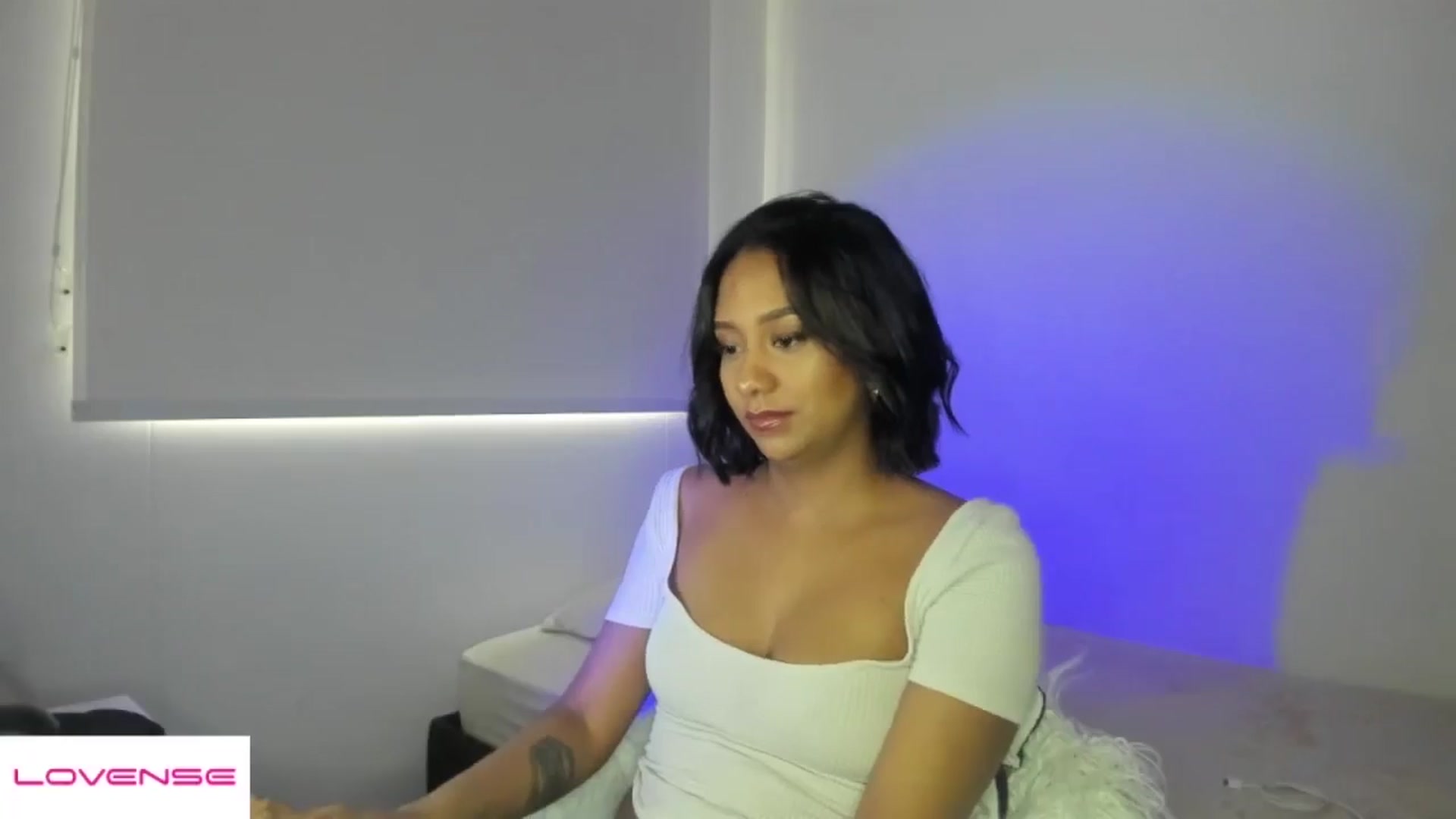 Gallery image thumbnail from AmyLeer_'s myfreecams stream on, 12/07/2025, 24:02 image 2 of 20