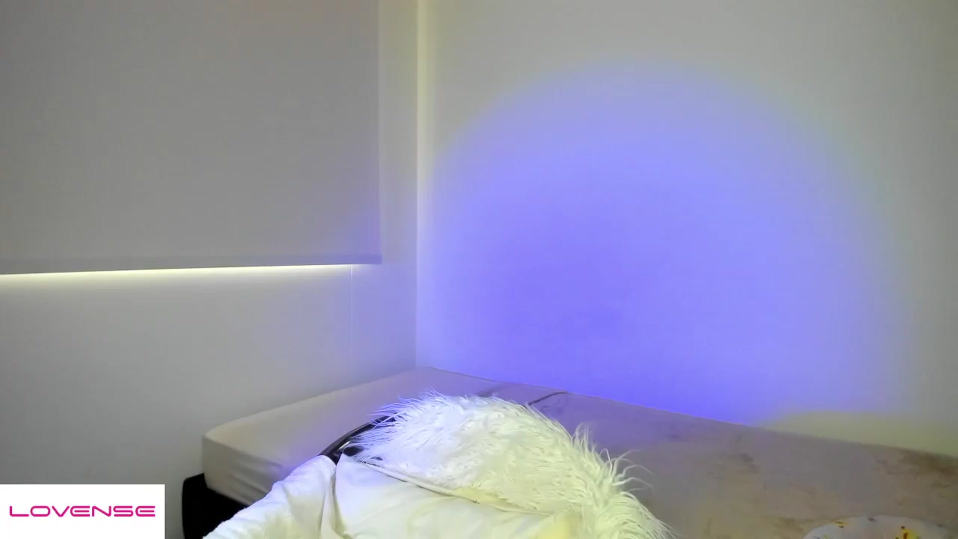 Gallery image thumbnail from AmyLeer_'s myfreecams stream on, 12/08/2025, 23:40 image 6 of 20