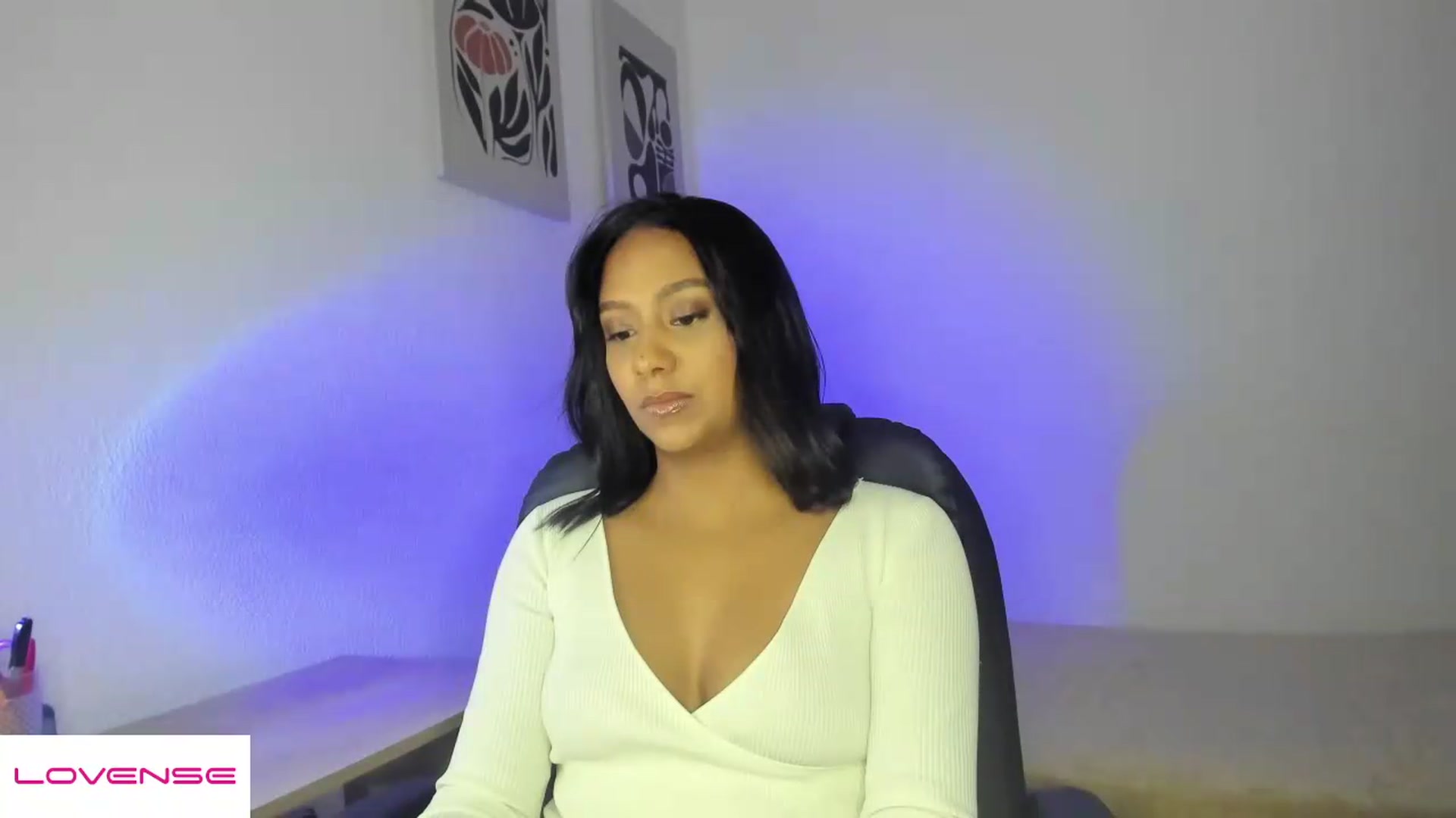 Gallery image thumbnail from AmyLeer_'s myfreecams stream on, 07/06/2026, 01:10 image 12 of 20