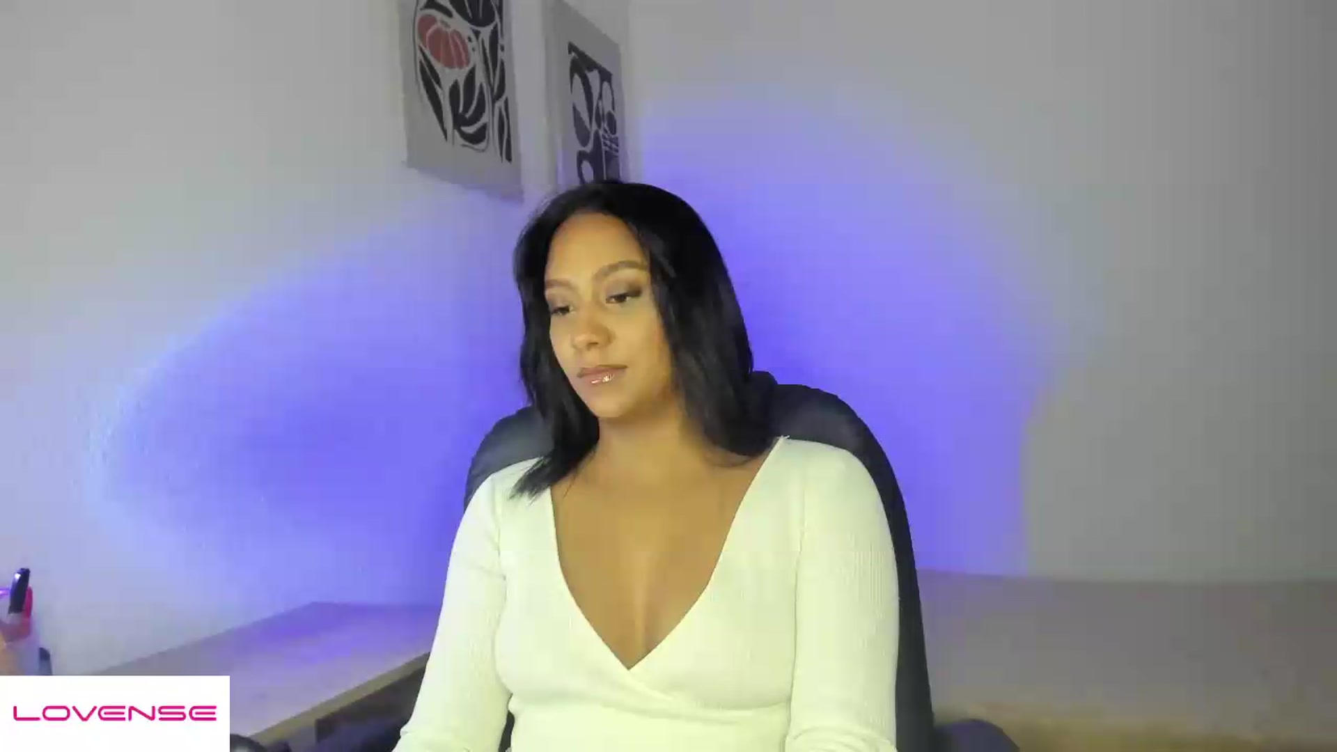 Gallery image thumbnail from AmyLeer_'s myfreecams stream on, 07/06/2026, 01:10 image 16 of 20