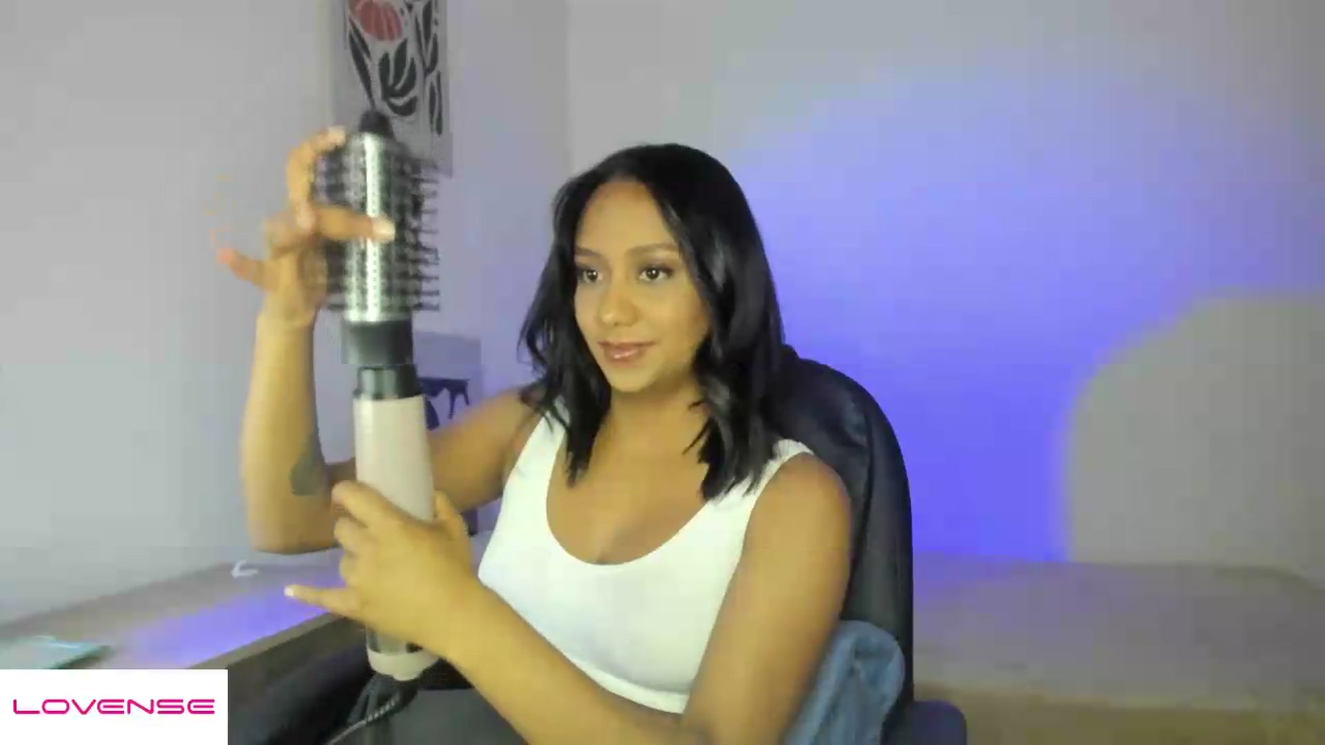 Gallery image thumbnail from AmyLeer_'s myfreecams stream on, 08/02/2026, 20:31 image 5 of 20