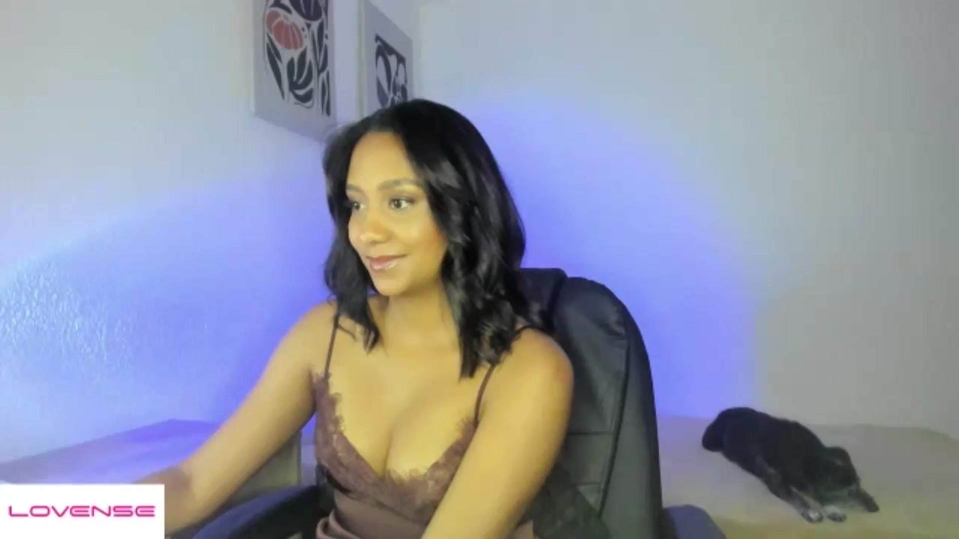 Gallery image thumbnail from AmyLeer_'s myfreecams stream on, 08/06/2026, 22:27 image 9 of 20