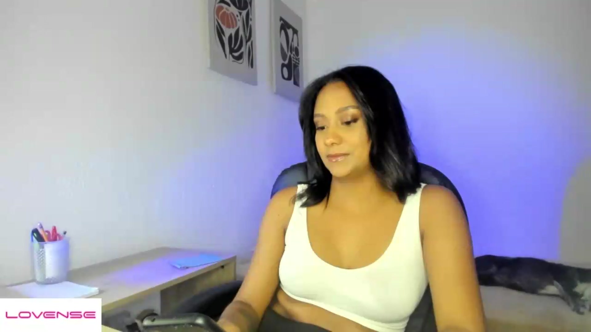Gallery image thumbnail from AmyLeer_'s myfreecams stream on, 08/09/2026, 23:58 image 9 of 20