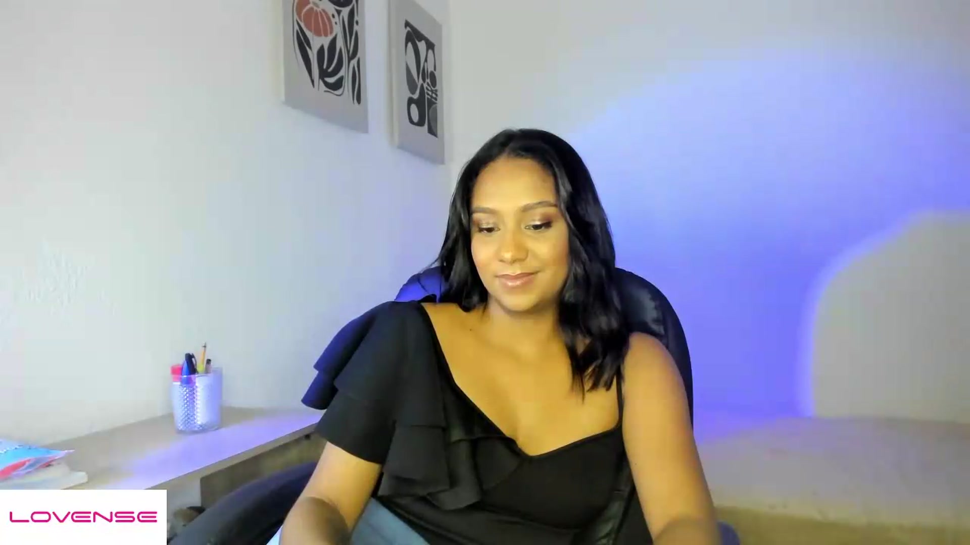 Gallery image thumbnail from AmyLeer_'s myfreecams stream on, 08/15/2026, 23:17 image 20 of 20