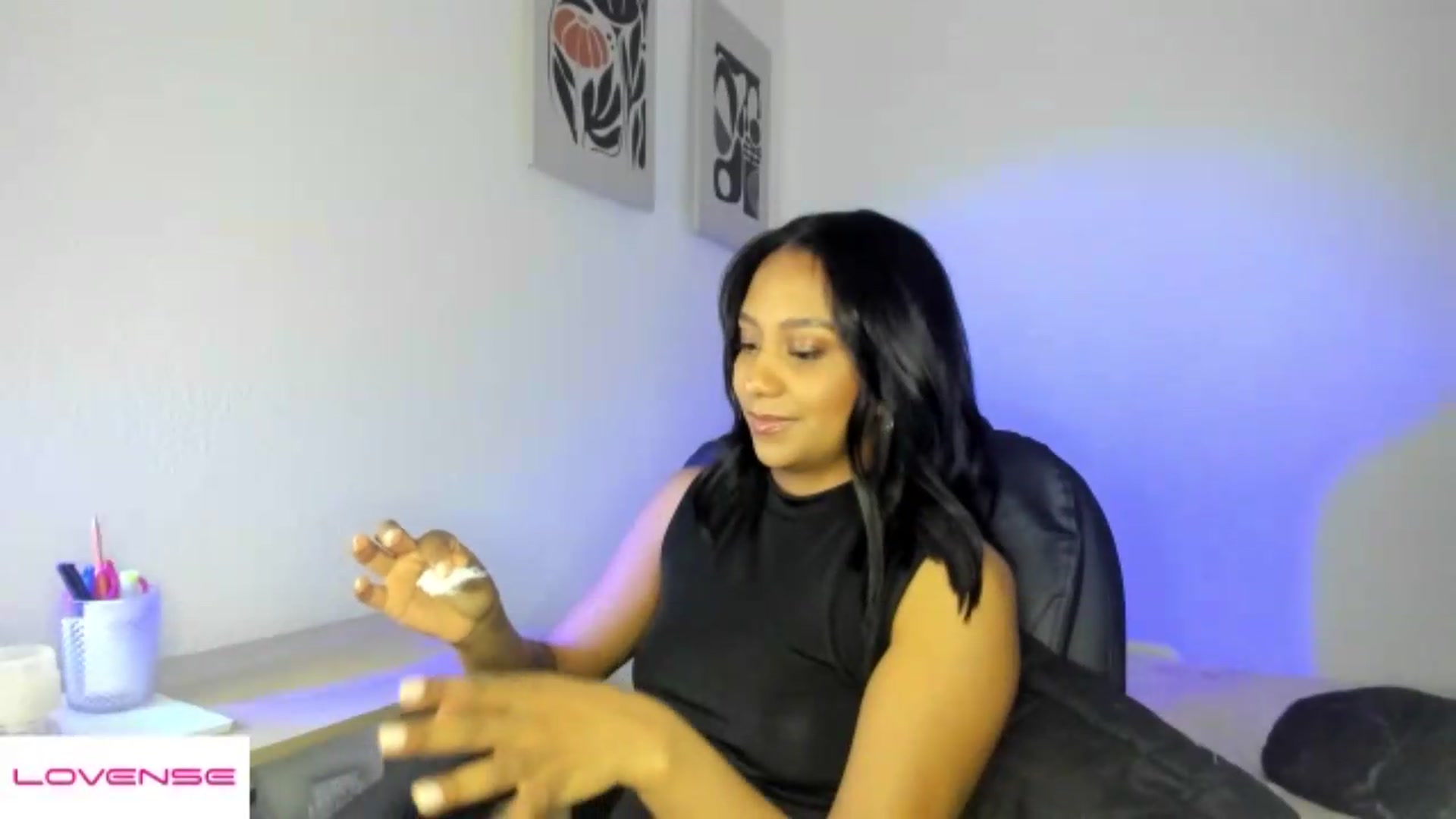 Gallery image thumbnail from AmyLeer_'s myfreecams stream on, 08/20/2026, 23:45 image 8 of 20