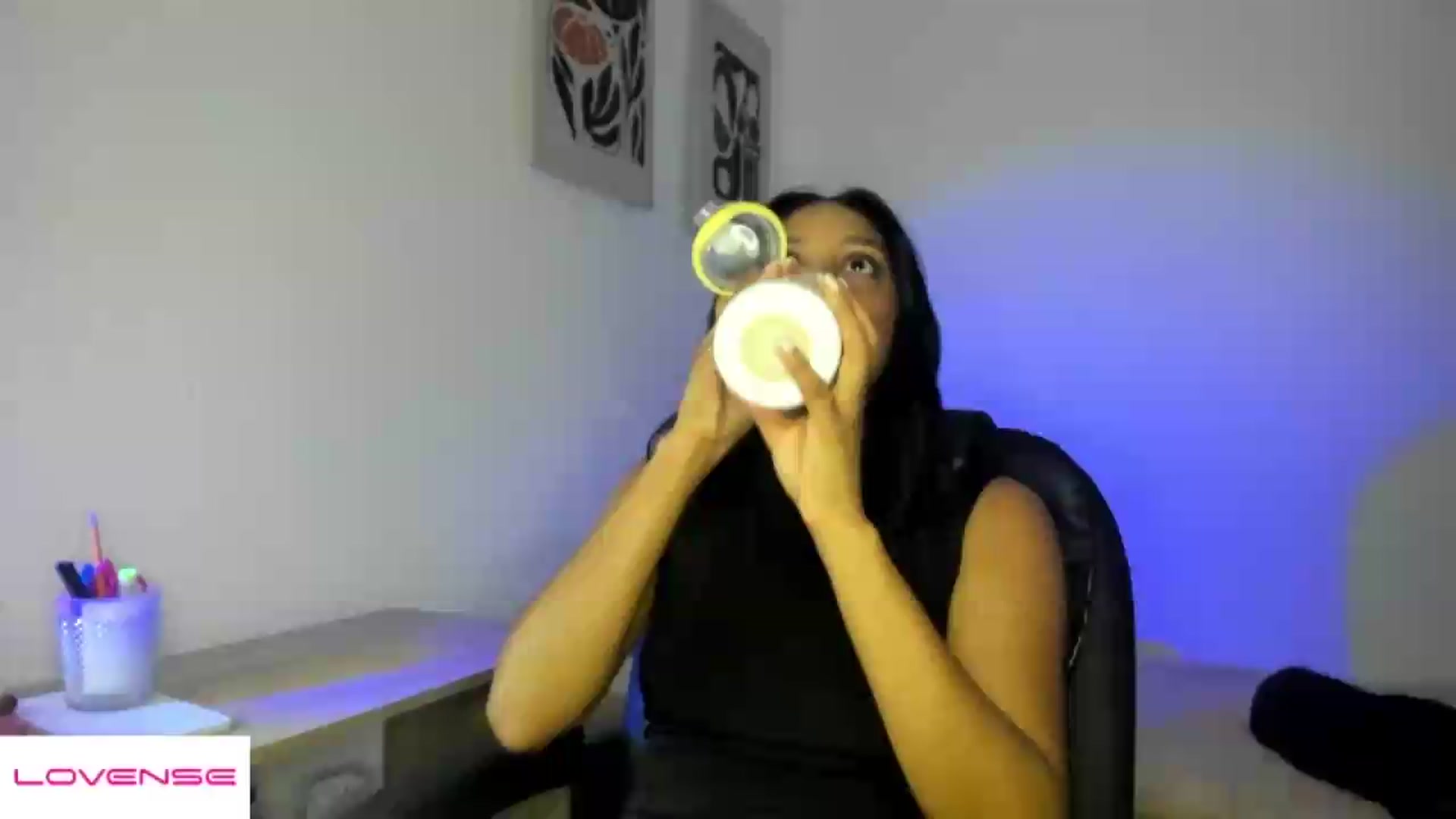 Gallery image thumbnail from AmyLeer_'s myfreecams stream on, 08/20/2026, 23:45 image 1 of 20
