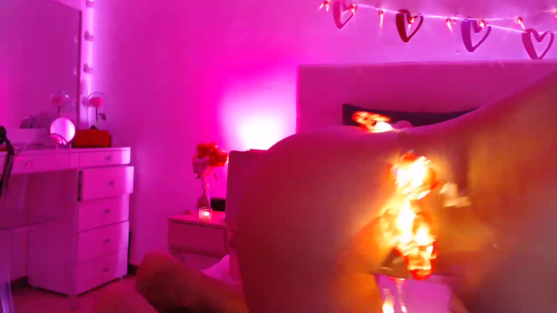 Gallery image thumbnail from AmyLi's myfreecams stream on, 02/15/2023, 07:00 image 19 of 20