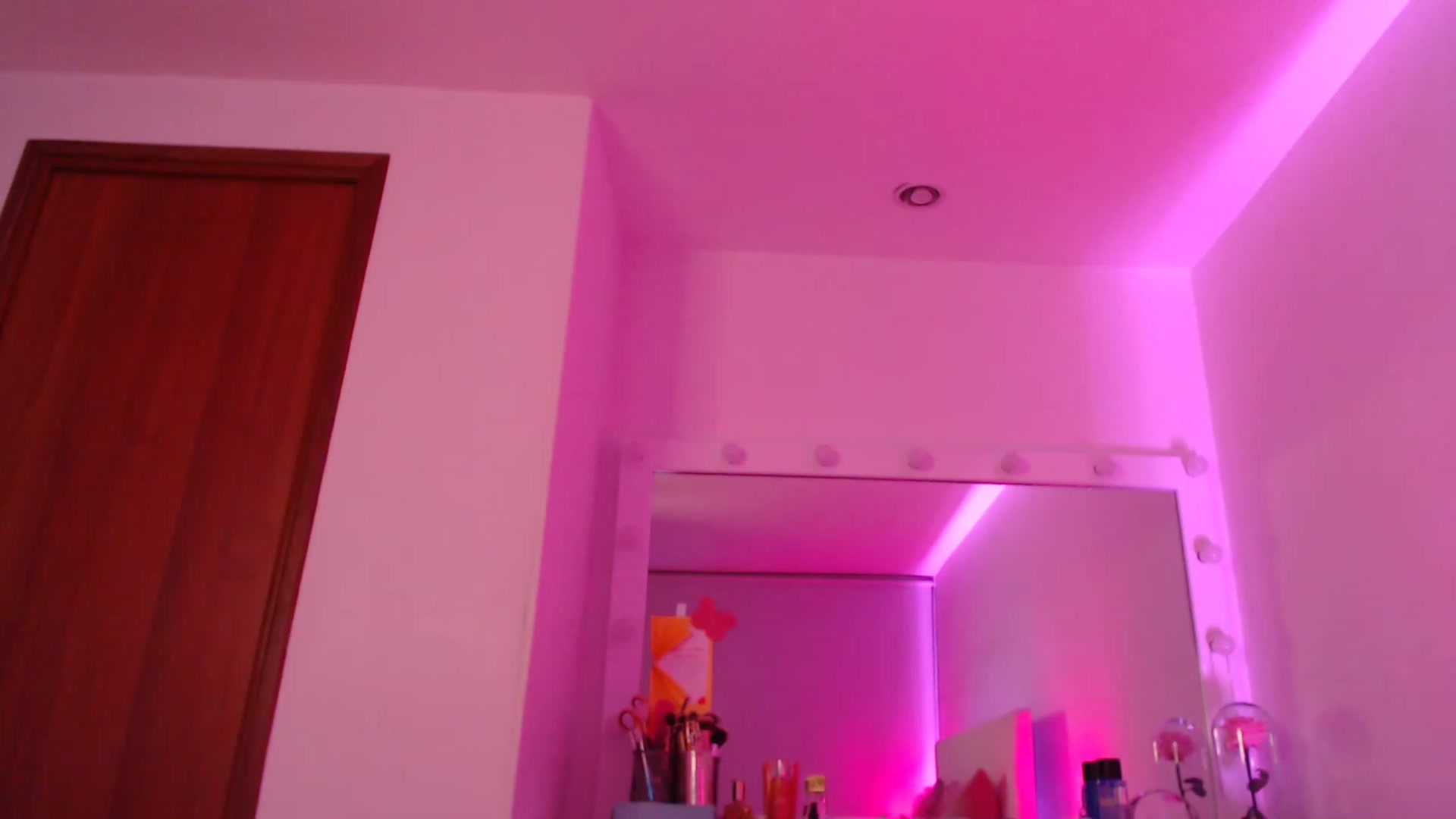 Gallery image thumbnail from AmyLi's myfreecams stream on, 05/22/2023, 08:35 image 3 of 20