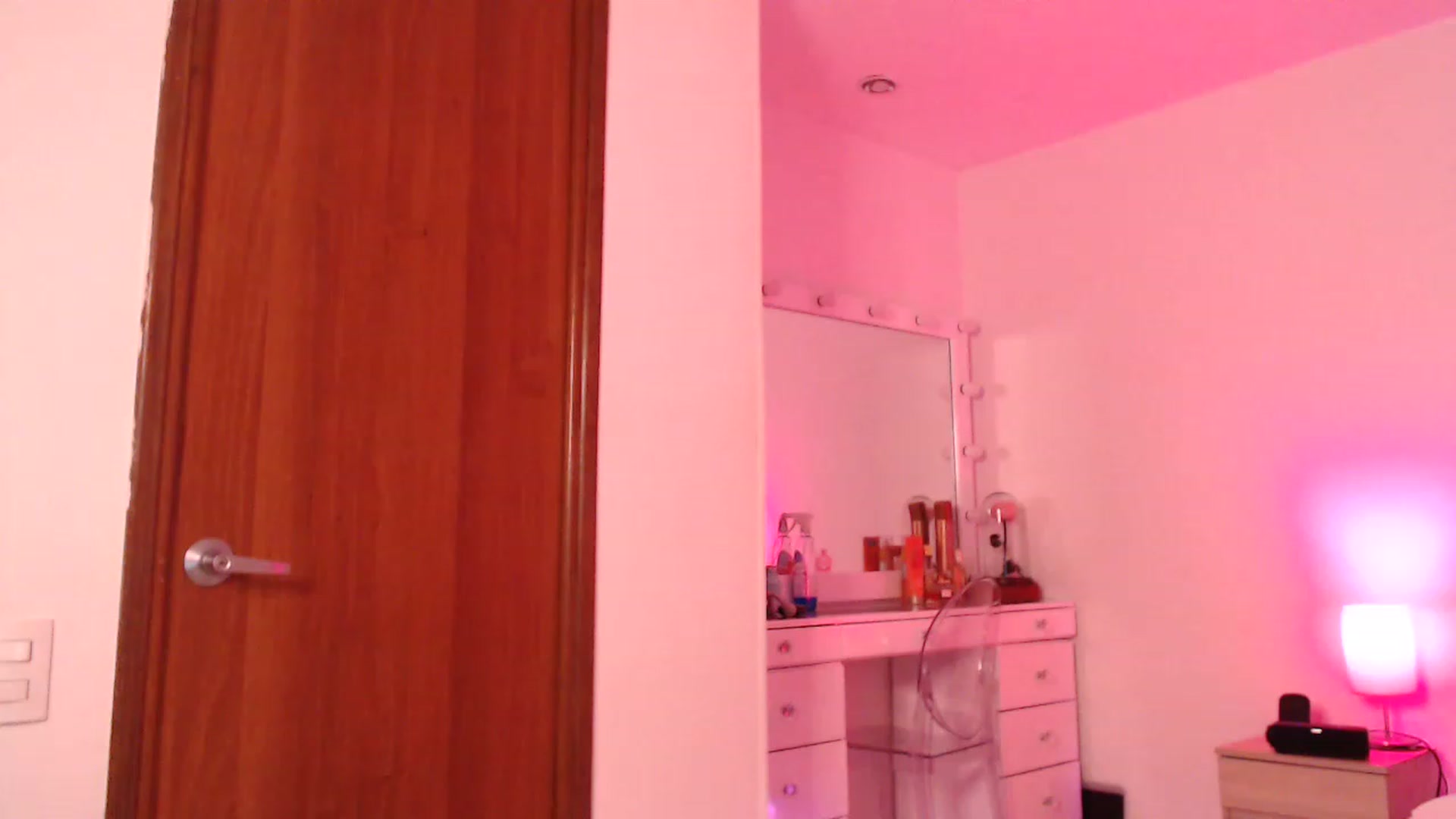 Gallery image thumbnail from AmyLi's myfreecams stream on, 07/08/2023, 06:55 image 6 of 20