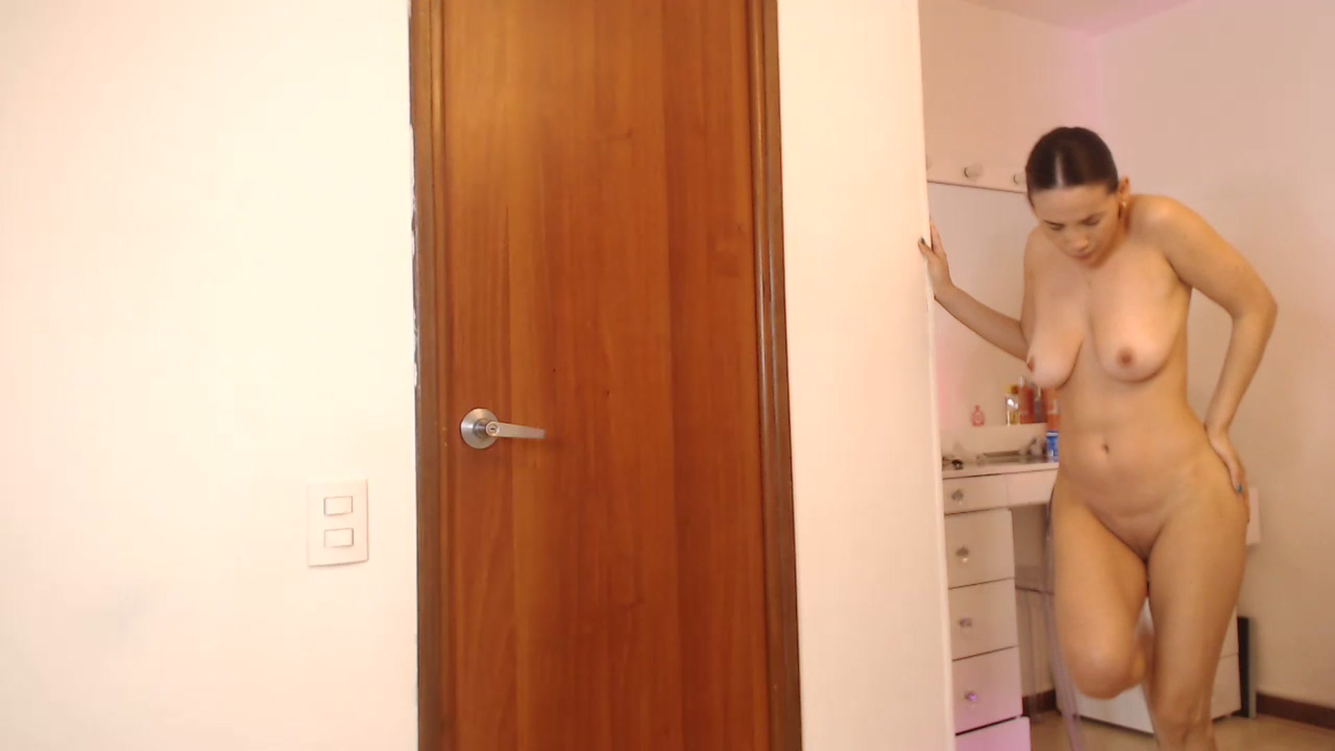 Gallery image thumbnail from AmyLi's myfreecams stream on, 07/16/2023, 06:42 image 8 of 20