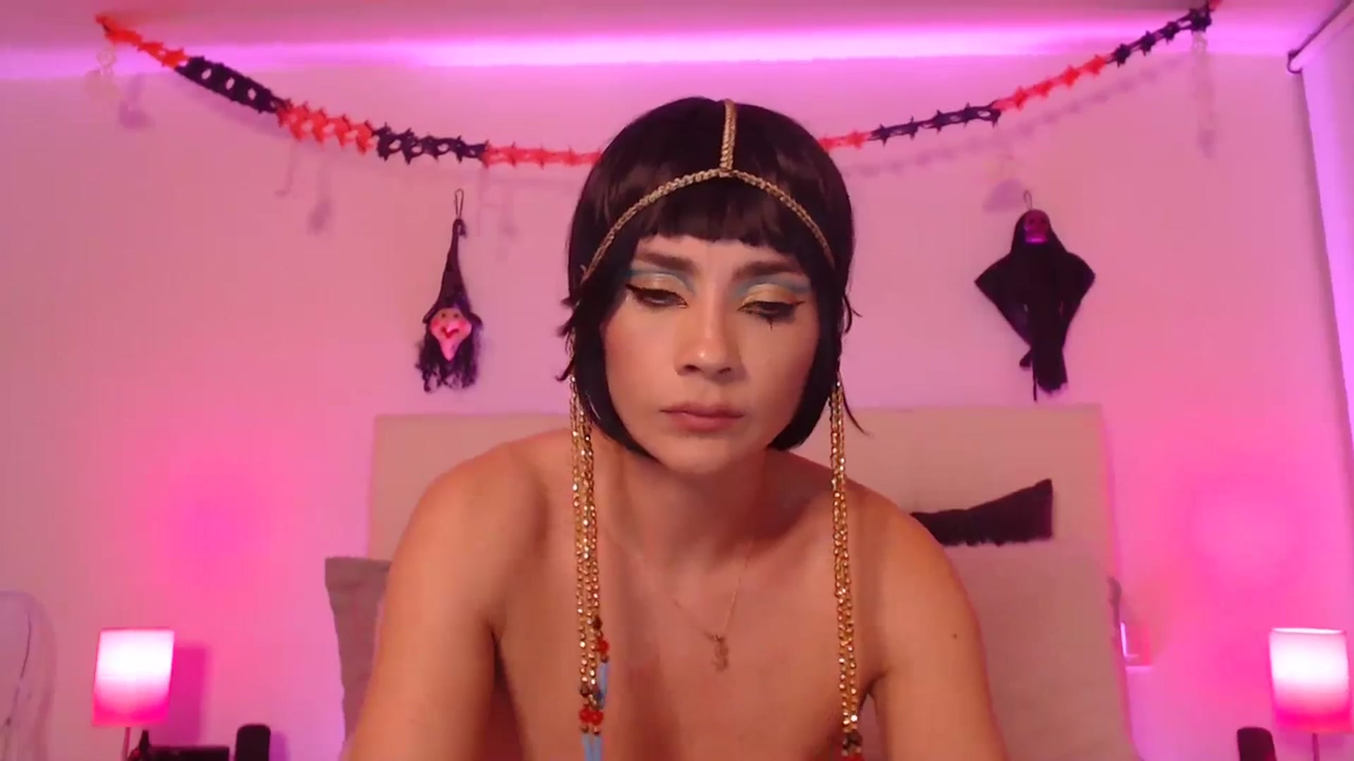 Gallery image thumbnail from AmyLi's myfreecams stream on, 10/31/2023, 07:15 image 11 of 20