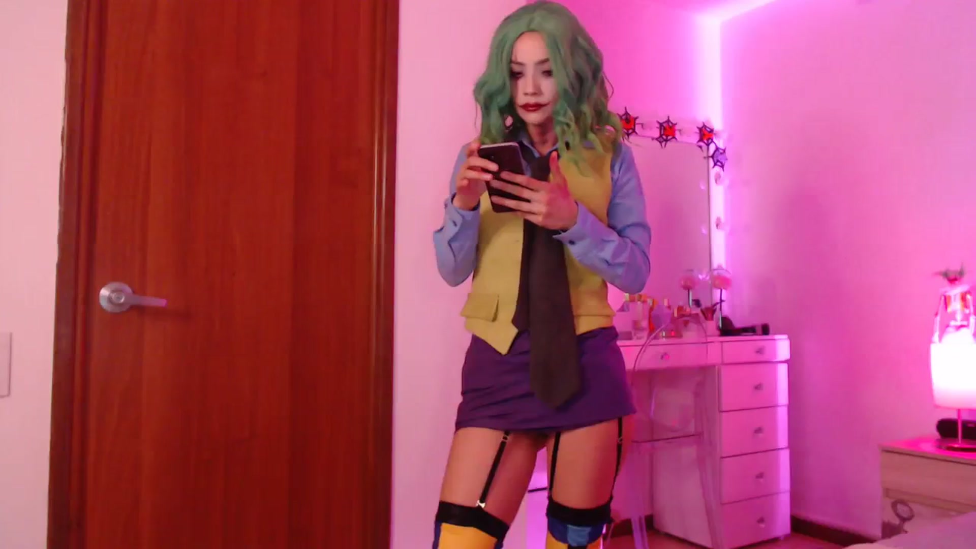 Gallery image thumbnail from AmyLi's myfreecams stream on, 11/01/2023, 04:58 image 8 of 20