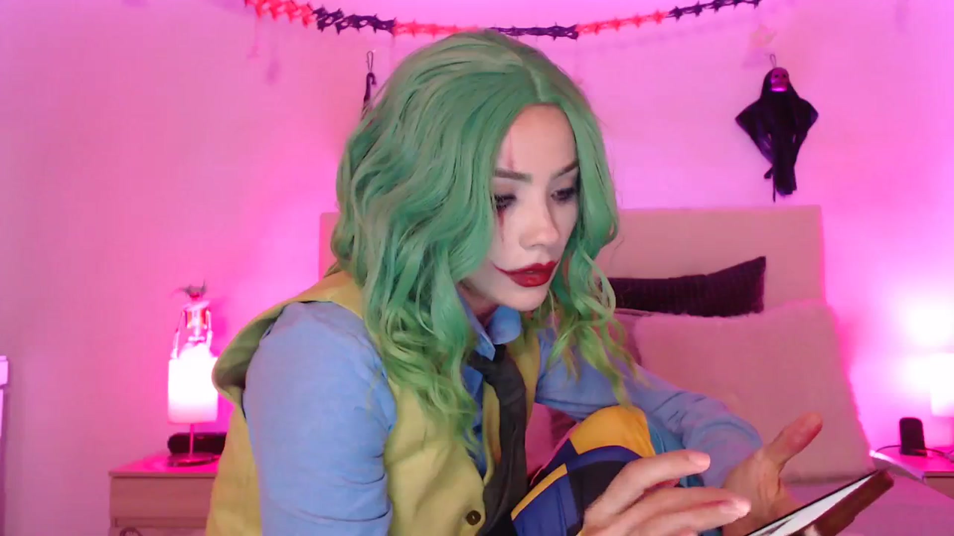 Gallery image thumbnail from AmyLi's myfreecams stream on, 11/01/2023, 04:58 image 3 of 20