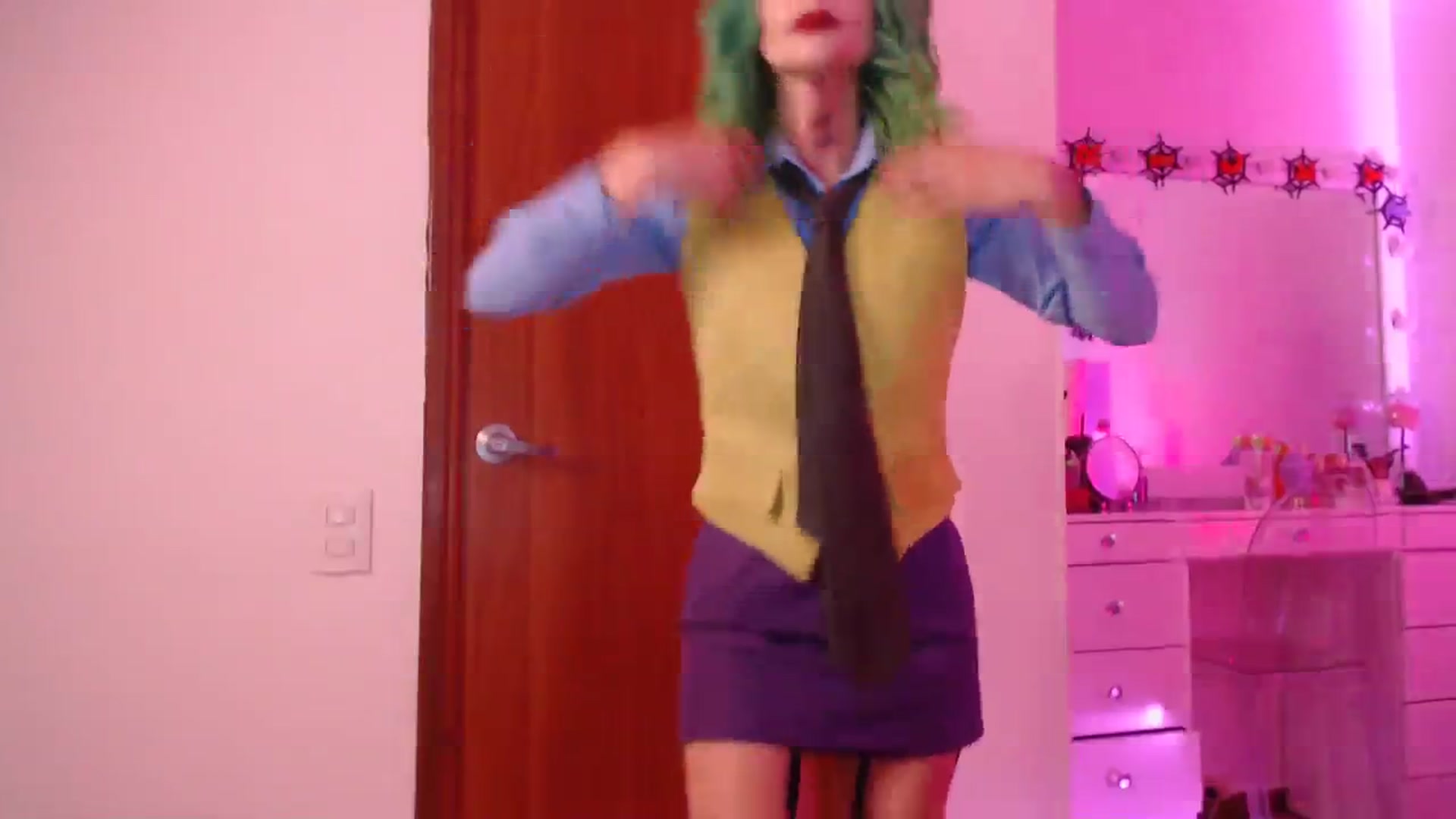 Gallery image thumbnail from AmyLi's myfreecams stream on, 11/01/2023, 04:58 image 9 of 20