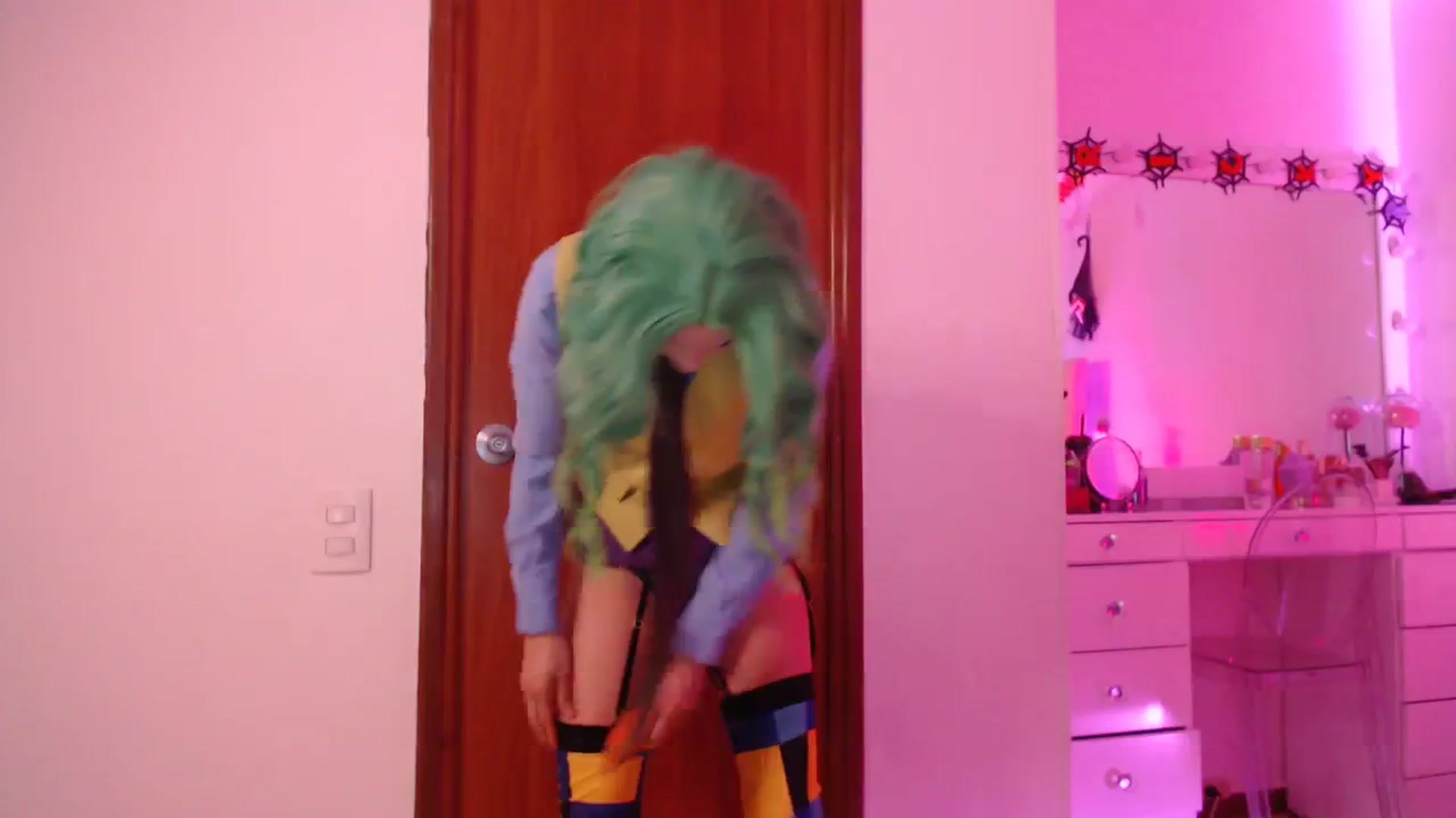 Gallery image thumbnail from AmyLi's myfreecams stream on, 11/01/2023, 04:58 image 10 of 20