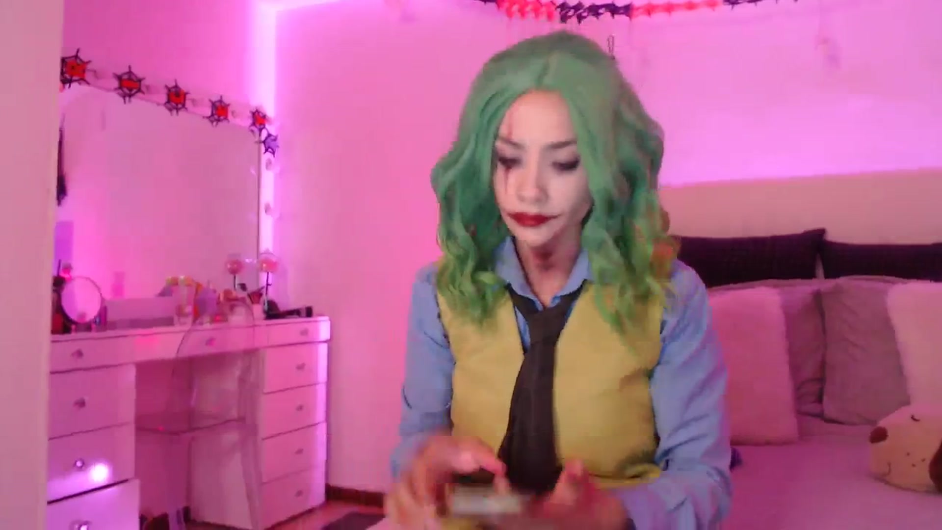 Gallery image thumbnail from AmyLi's myfreecams stream on, 11/01/2023, 04:58 image 11 of 20