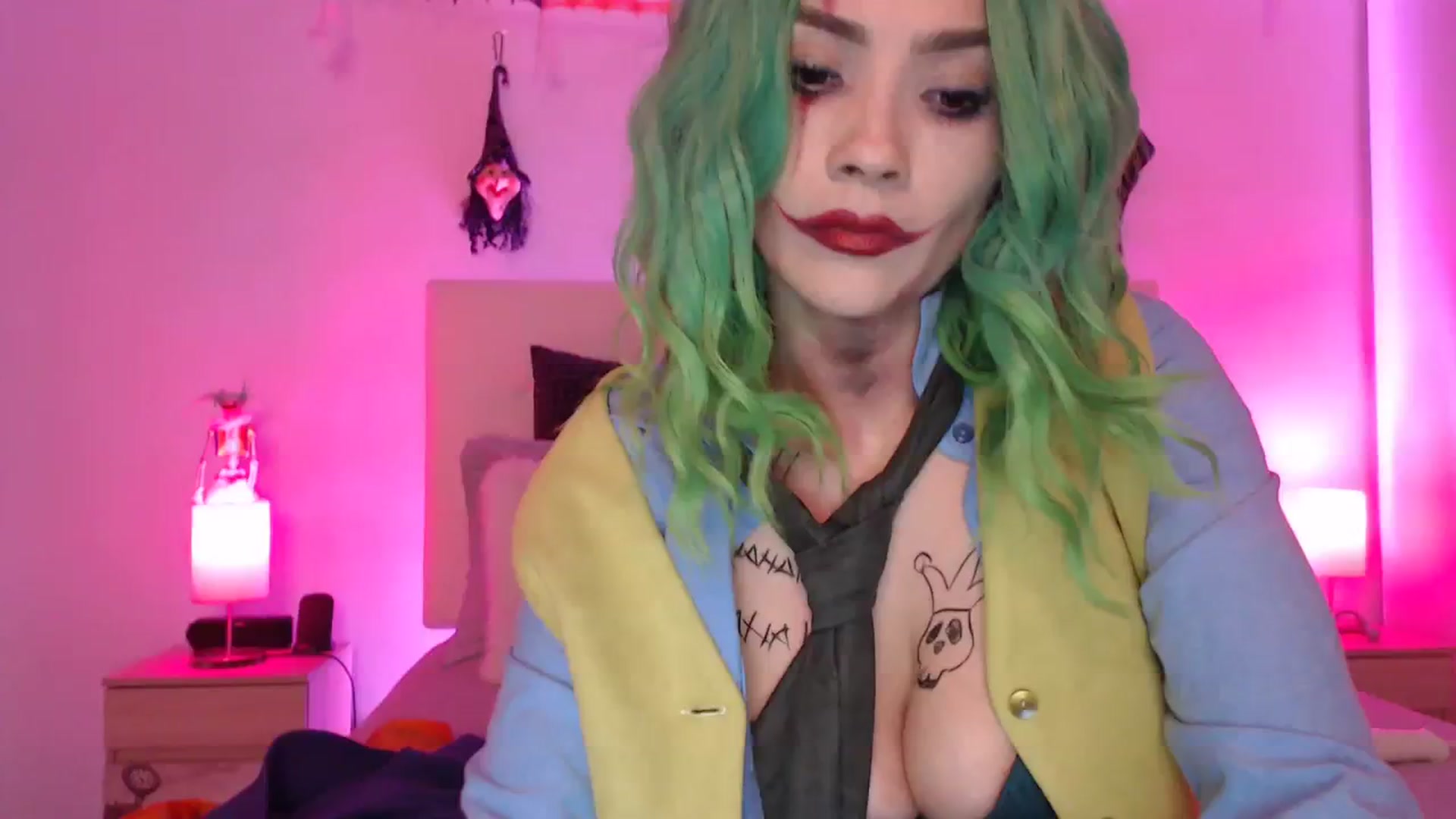 Gallery image thumbnail from AmyLi's myfreecams stream on, 11/01/2023, 06:34 image 1 of 20