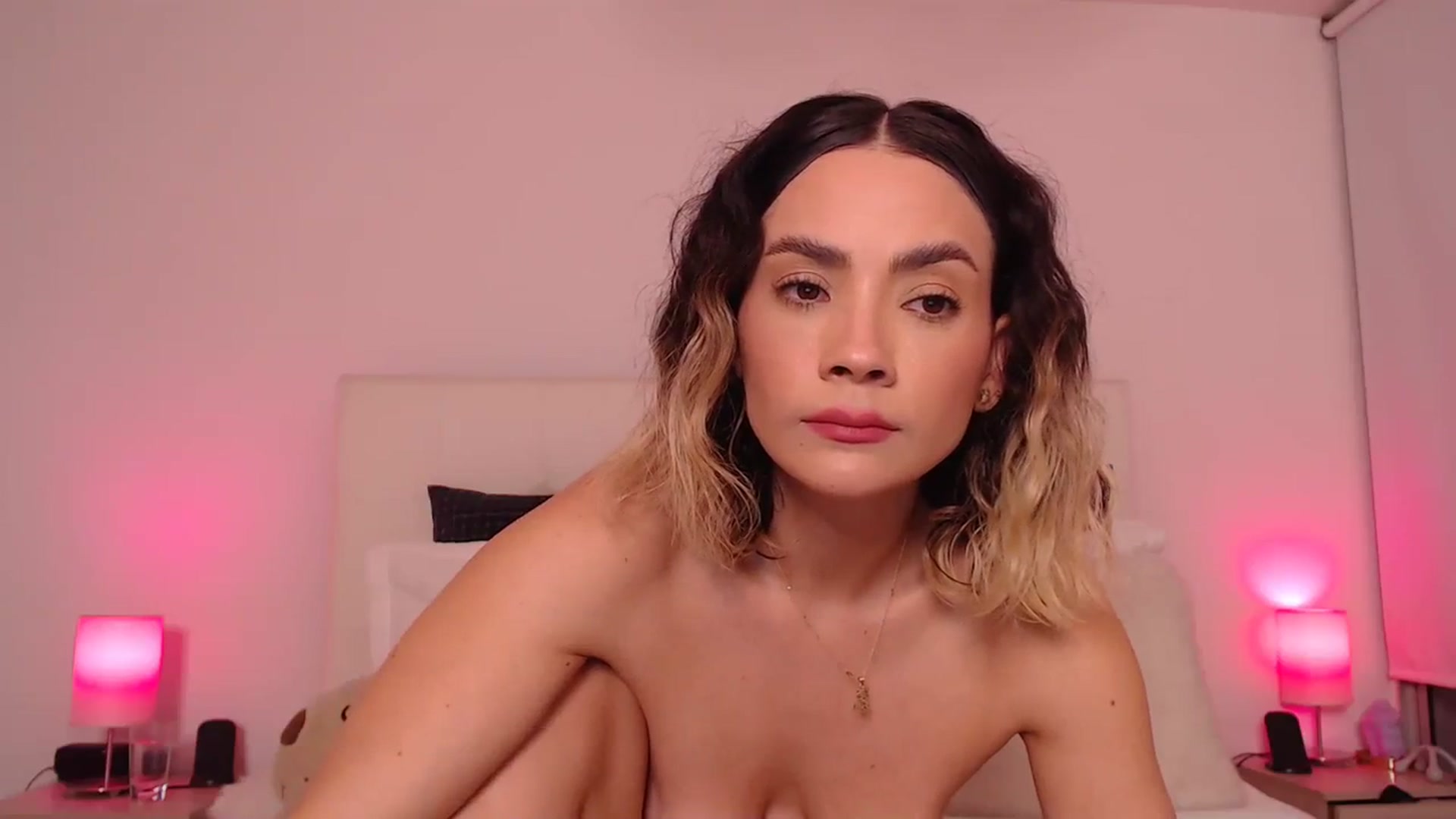 Gallery image thumbnail from AmyLi's myfreecams stream on, 11/13/2023, 07:04 image 8 of 20