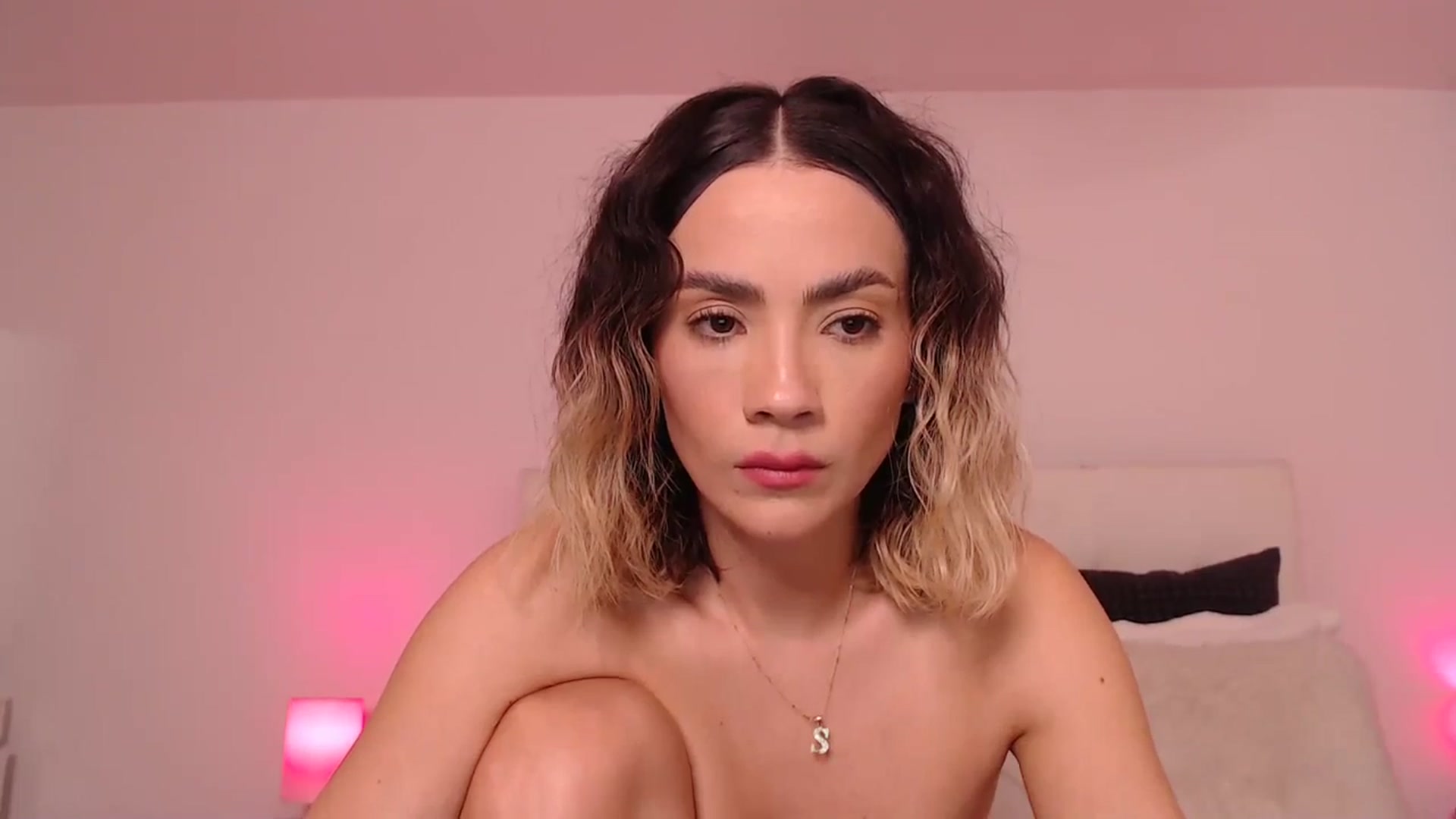 Gallery image thumbnail from AmyLi's myfreecams stream on, 11/13/2023, 07:04 image 11 of 20